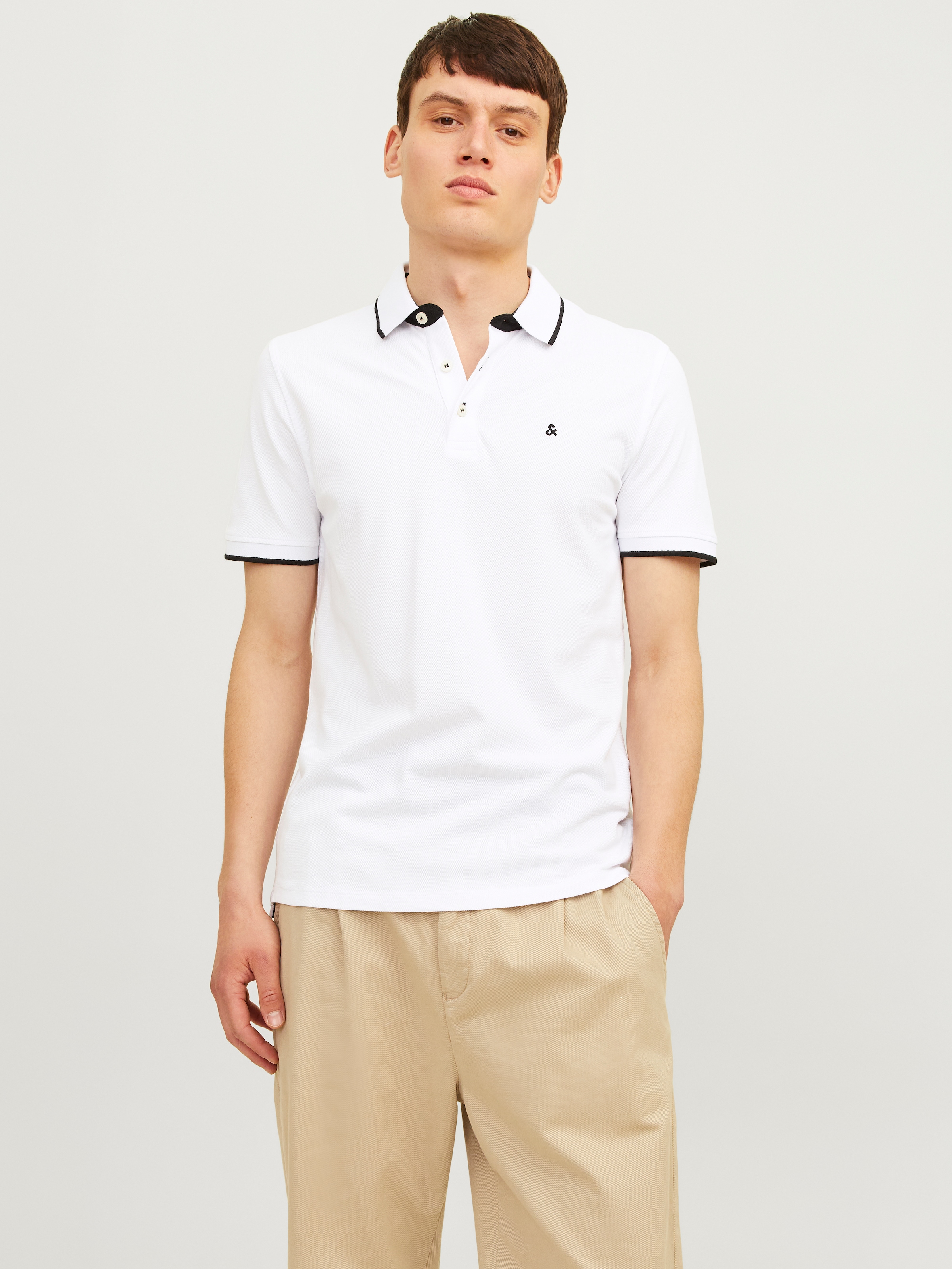 Jack & Jones Polo »JJEPAULOS im Doppelpack mit Logostickerei und Komfort« Packung, 2er-Pack, 2 cuis unifarben mit Farbeinsatz, modisch, schmal, Baumwolle, Polokragen