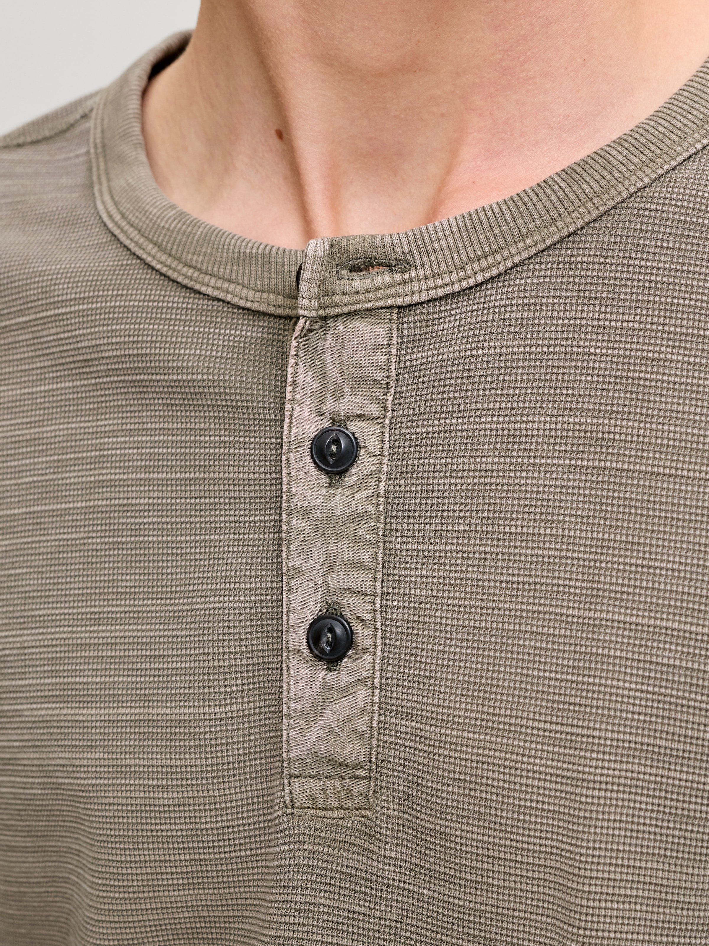 Jack & Jones PlusSize Langarmshirt »JPRBLUAARON LS HENLEY TEE PLS« Baumwollmischung, regular fit