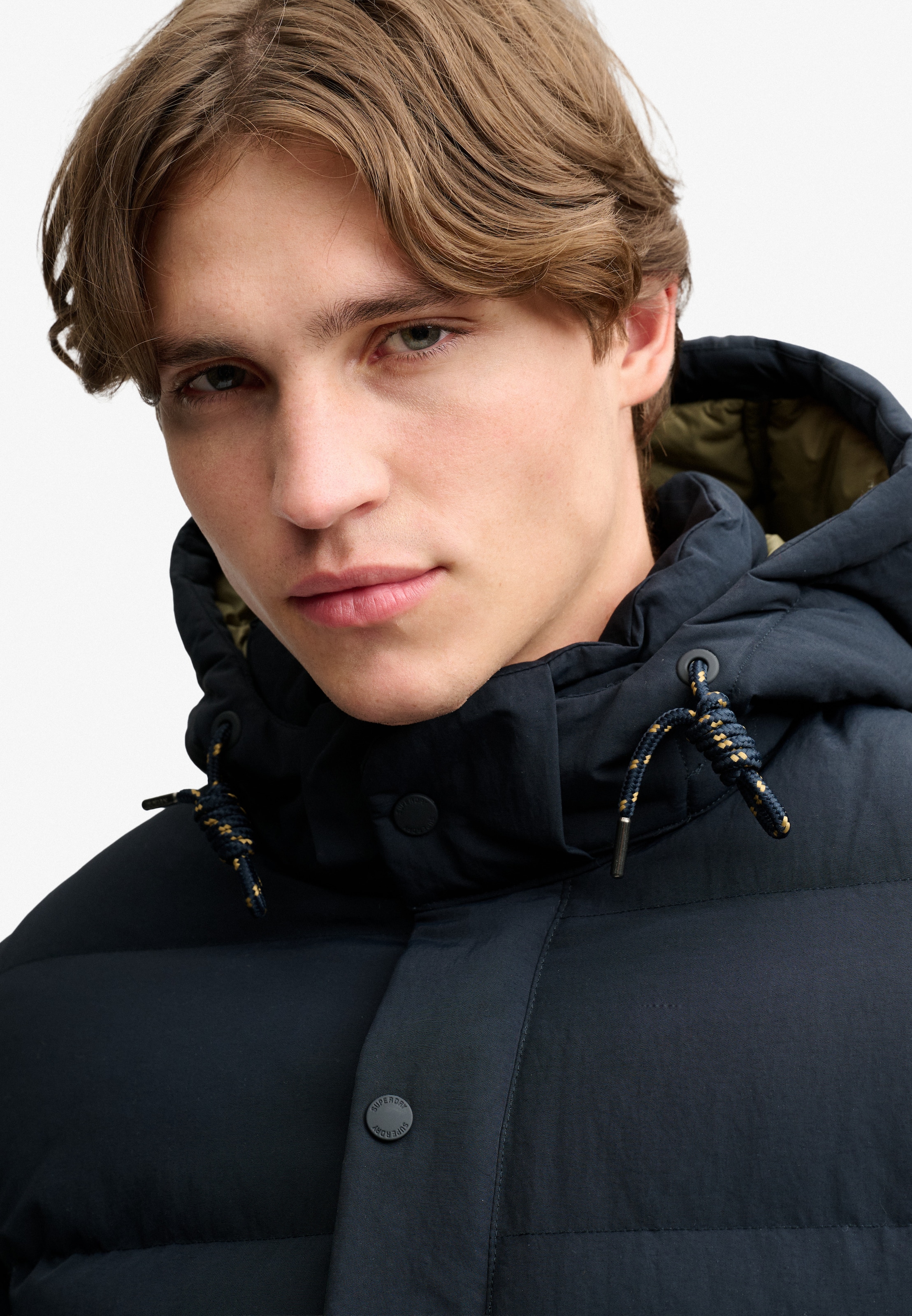 Superdry Steppjacke »OUTDOOR EVEREST PUFFER JKT« mit Kapuze Kunstfaser, relaxed fit