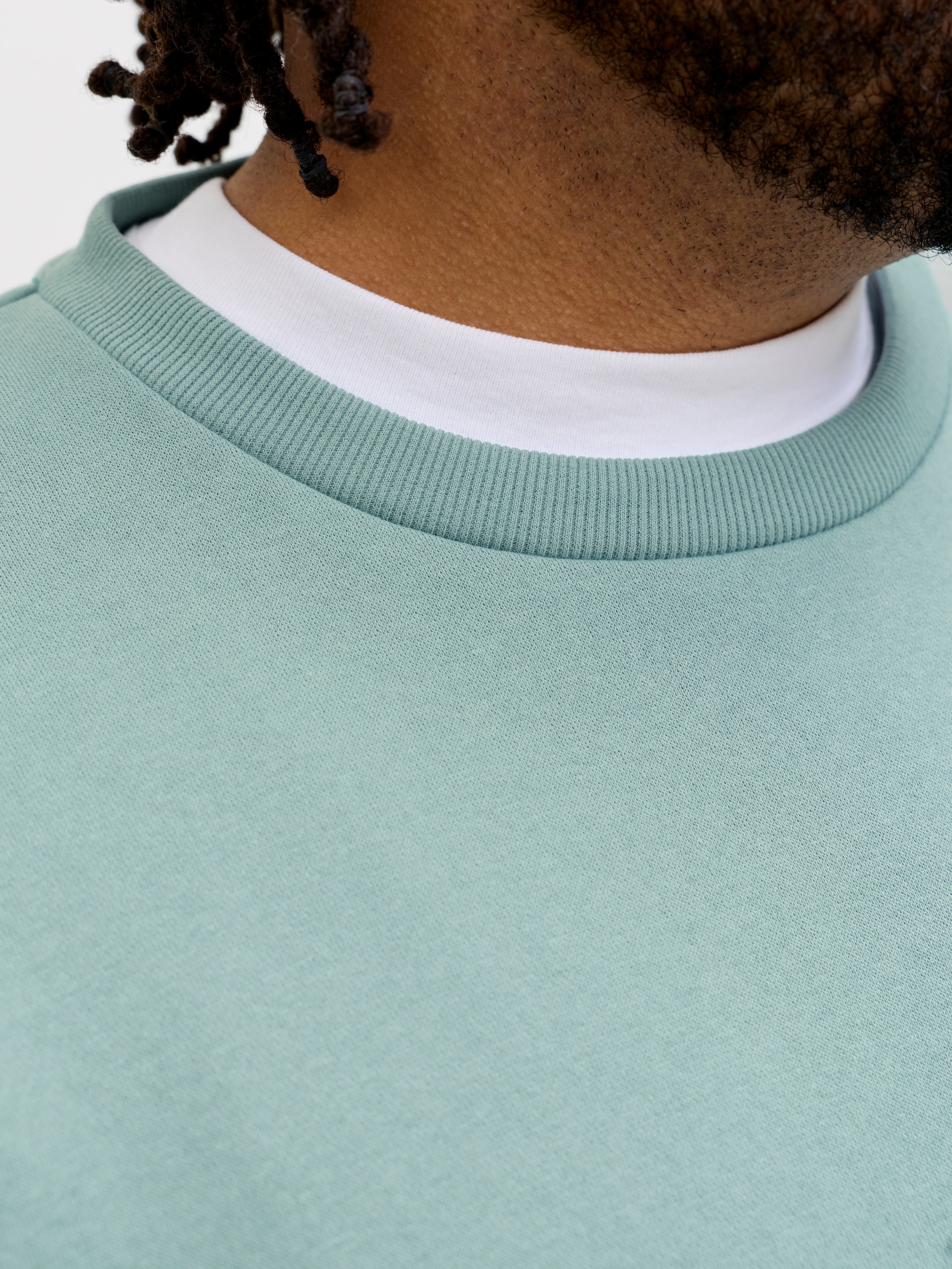 Jack & Jones PlusSize Sweat-shirt »JJEBRADLEY SWEAT CREW NOOS PLS«, avec bord-côte côtelé
