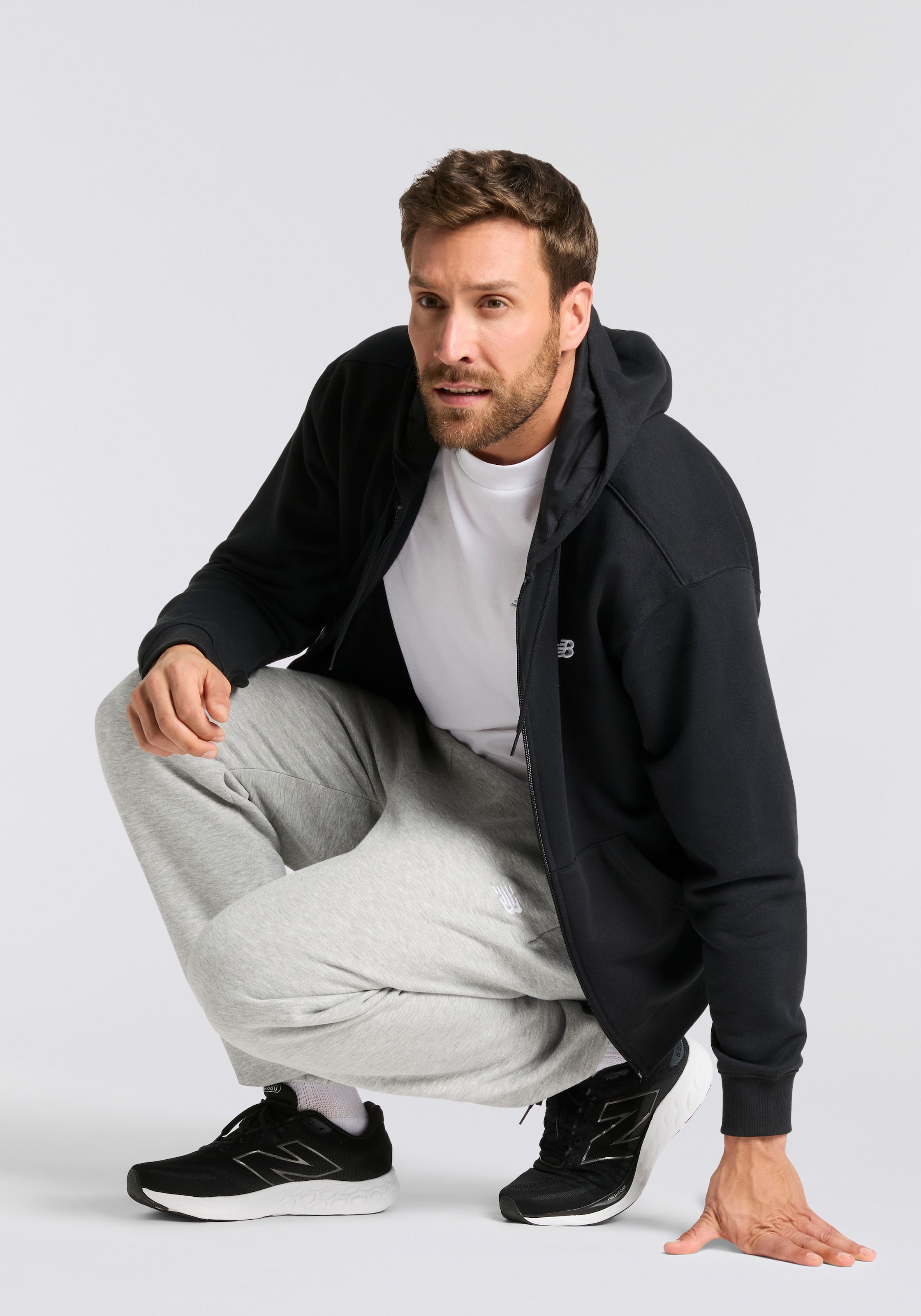 New Balance Laufschuh »M680«