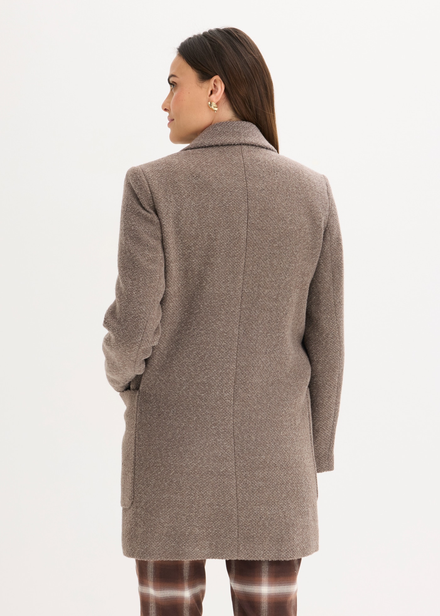 bonprix Manteau court »Kurzmantel in Wolloptik« à double rangée, aspect laine chinée, coupe ample, avec col à revers
