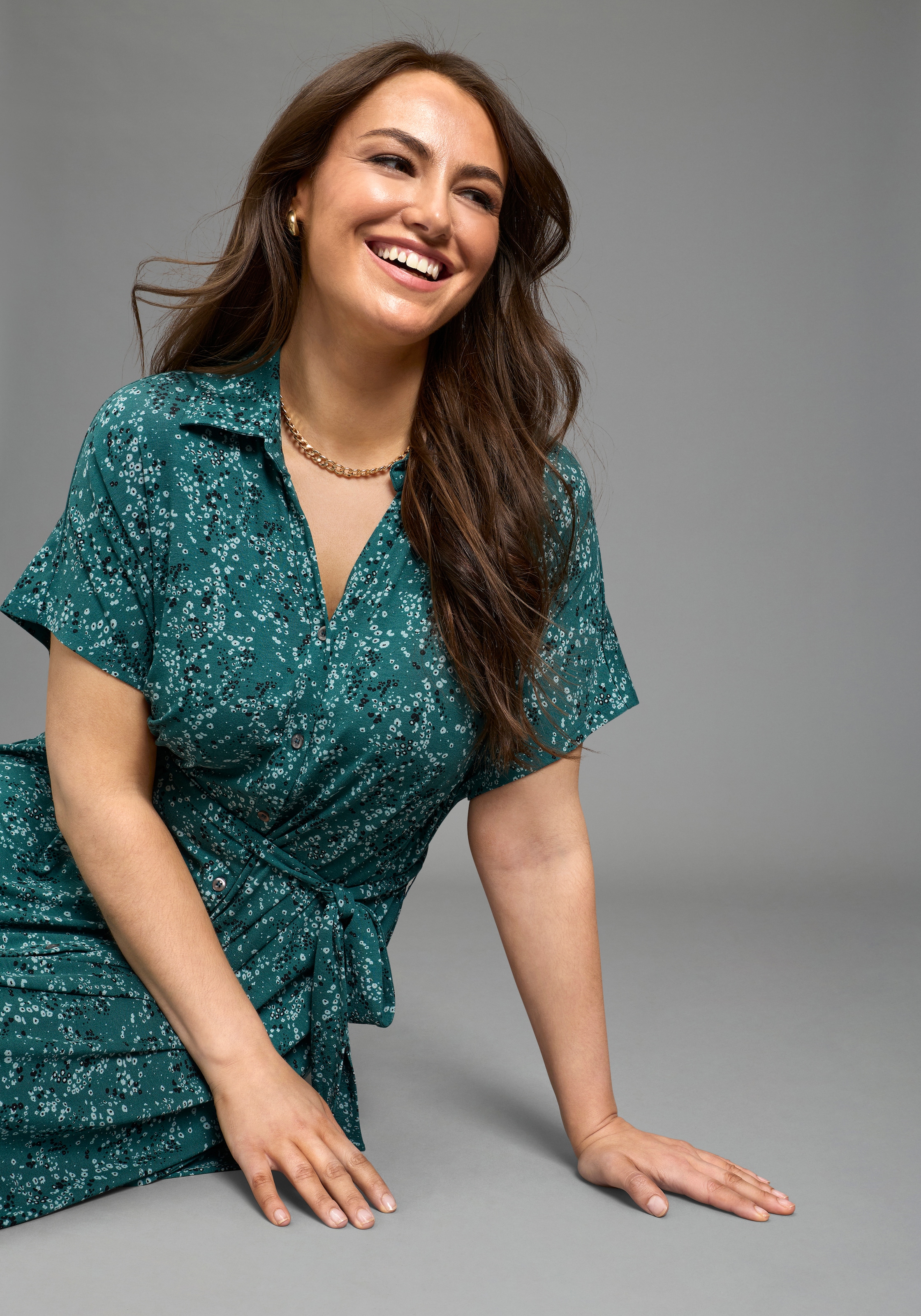 Laura Scott CURVE Jerseykleid in A-Linie mit Hemdkragen, geblümt