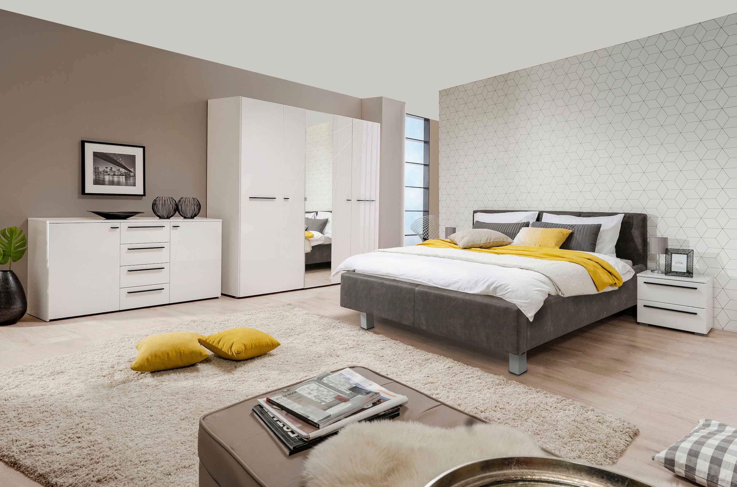 INOSIGN Kleiderschrank »Ksanti« hochglänzende Front, mit Spiegel