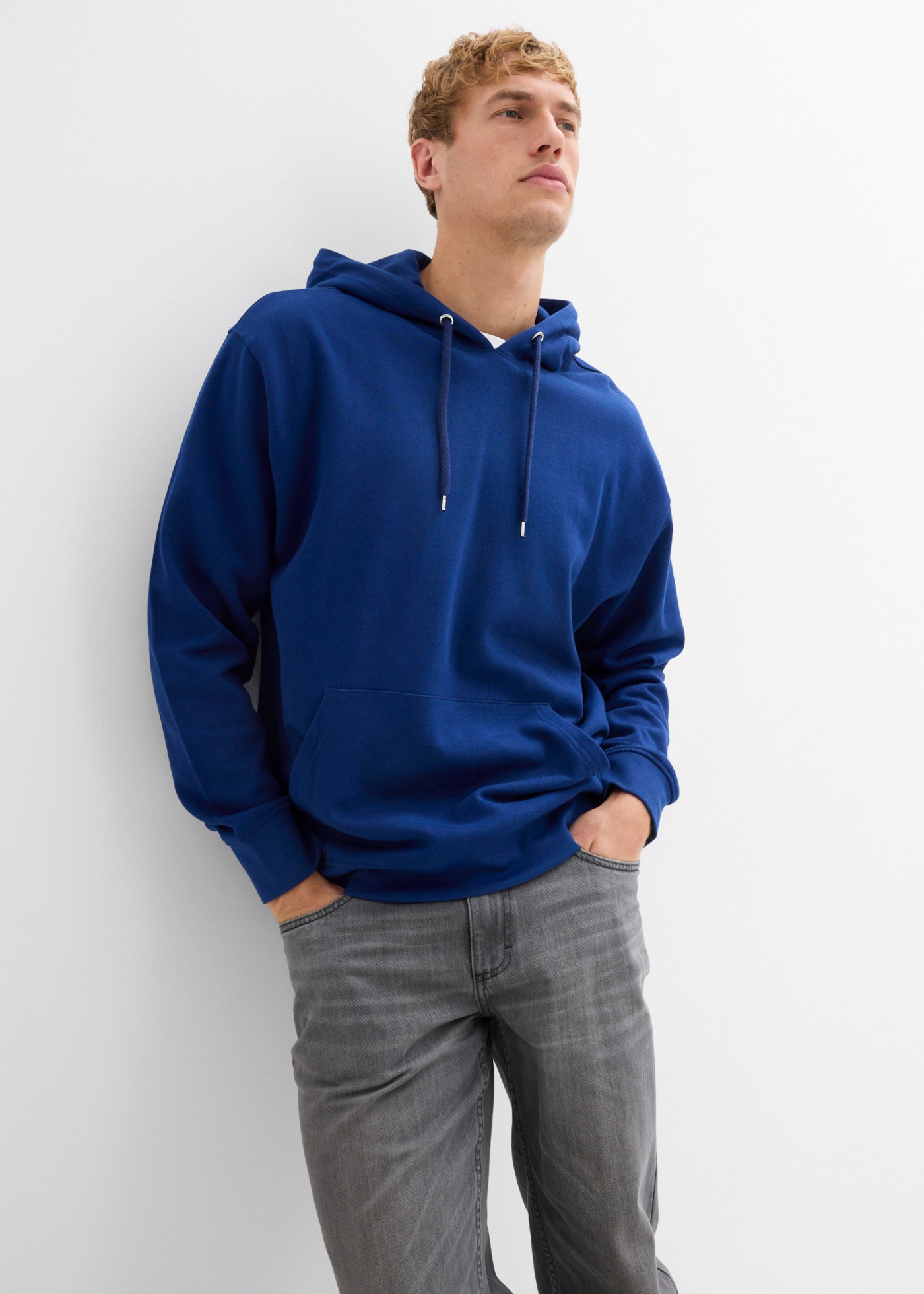bonprix Hoodie , coupe ample, avec capuche, en coton
