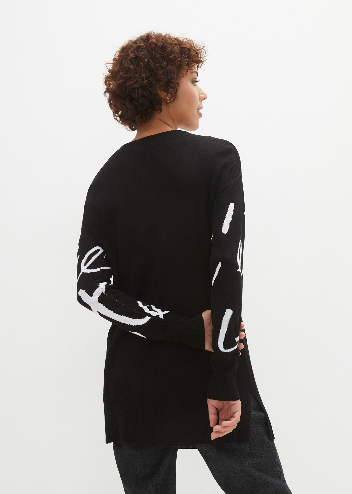 bonprix Pull long »Longpullover mit Schriftzug« aus Viskose, lockere Passform, mit modischem Schriftzug