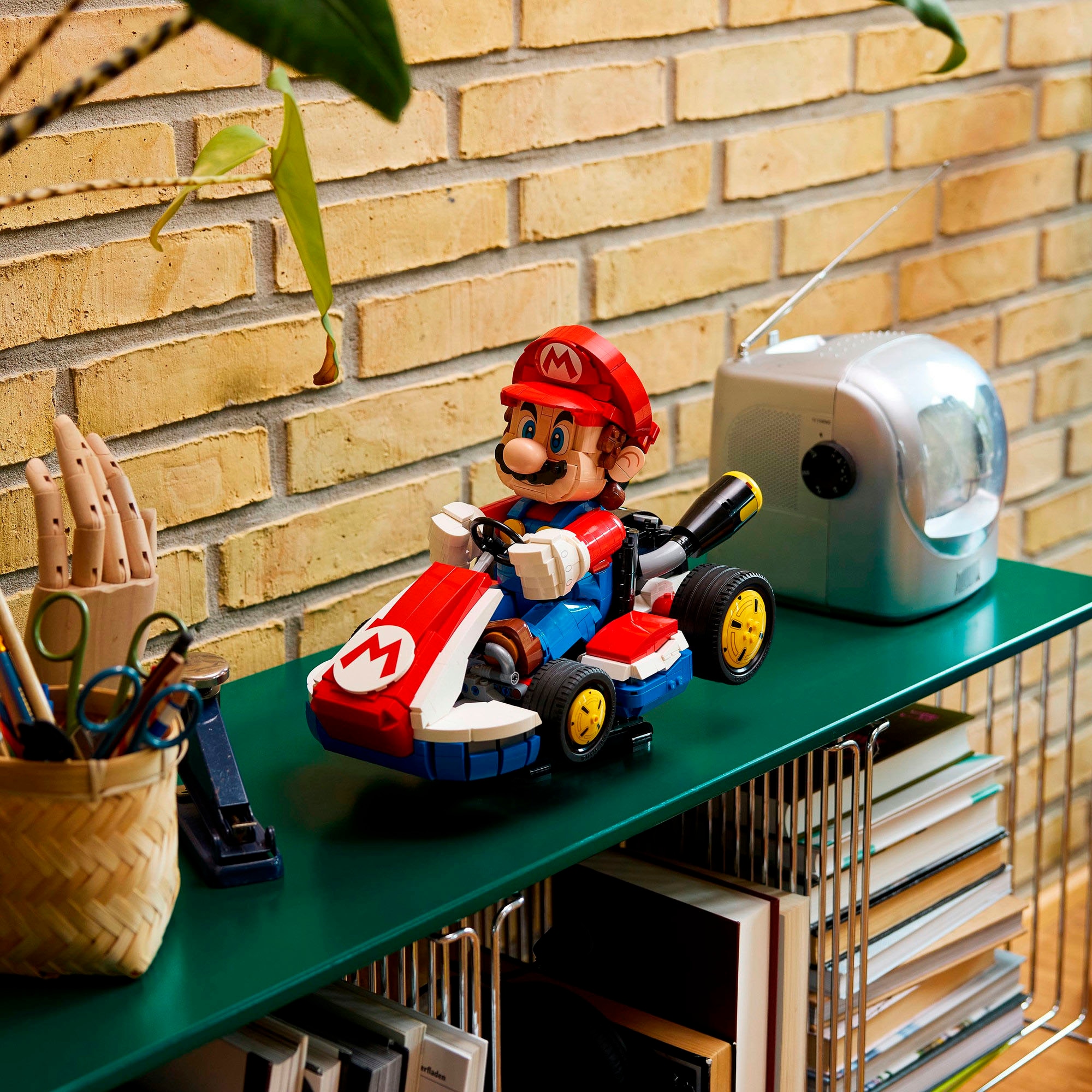 LEGO® Konstruktionsspielsteine »Mario Kart: Mario & Standard-Kart (72037), LEGO Super Mario« Made in Europe