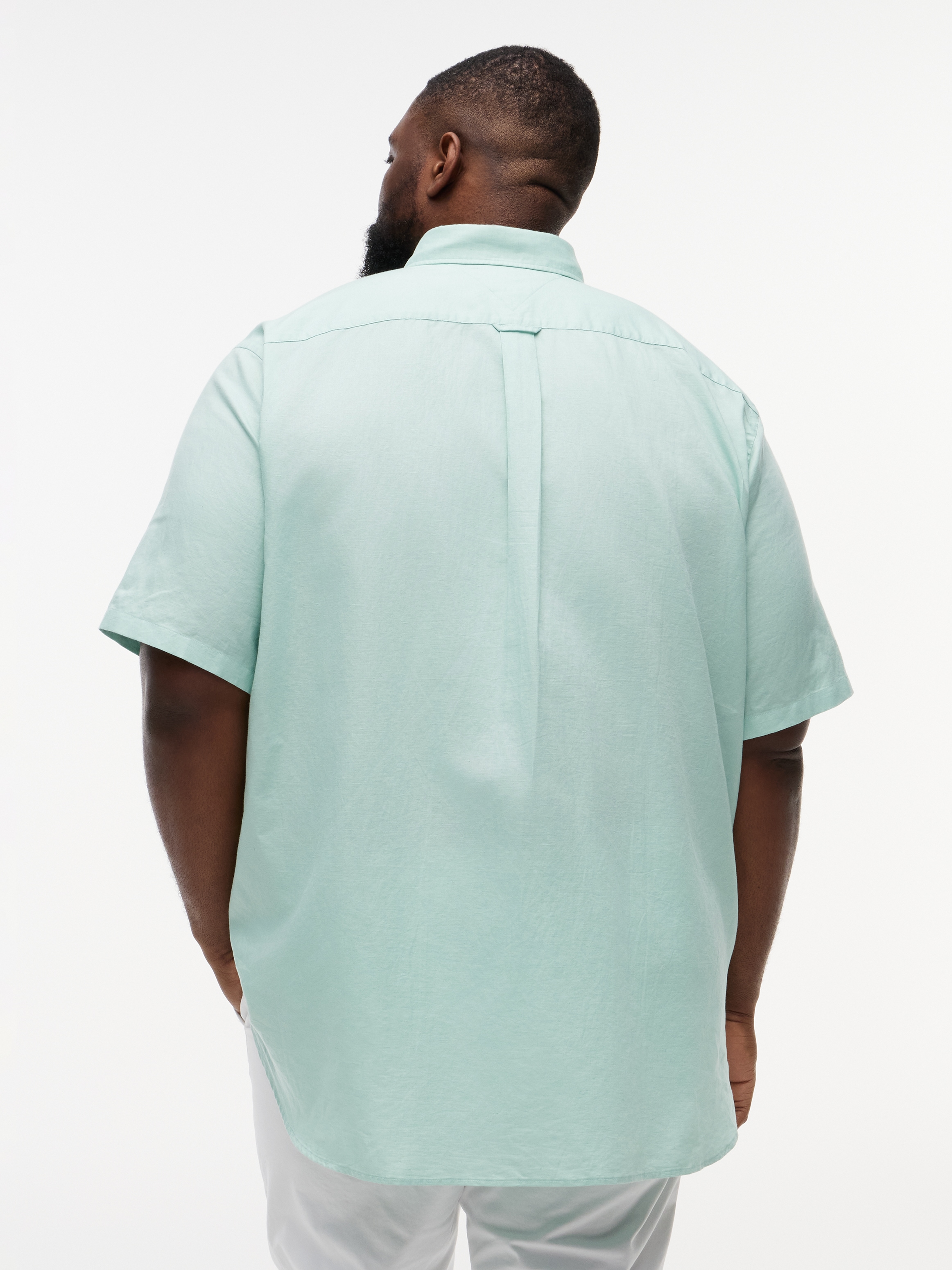 Tommy Hilfiger Big & Tall Chemise à manches courtes »BT- LINEN BLND SOLID« grandes tailles, col boutonné, coupe régulière