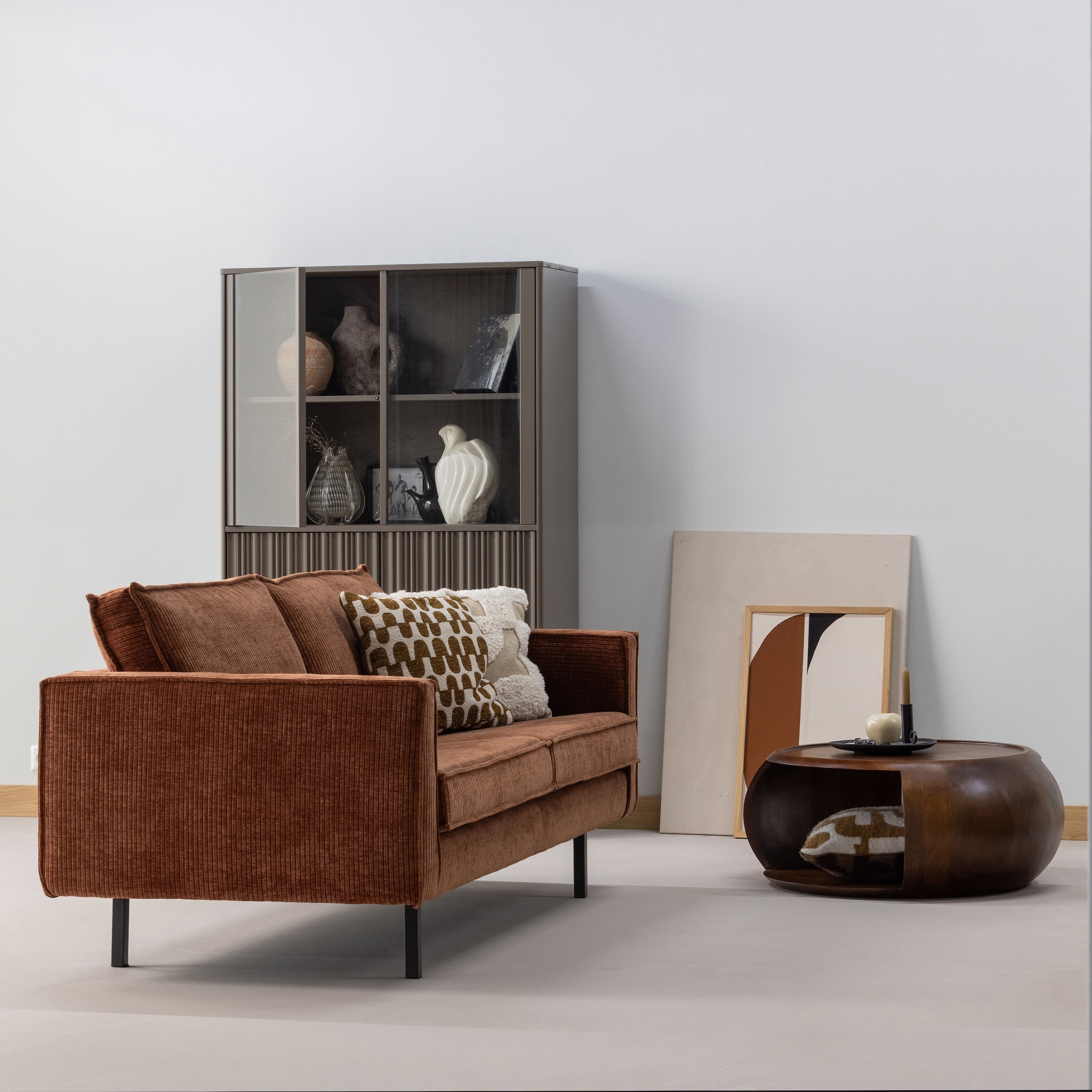 WOOOD Couchtisch »Cole mit Massivmangoholz und Aussparung B 72 x T 72 x H 36 cm« Organische Formgebung, Tragkraft 11,3 kg, für den Innenbereich