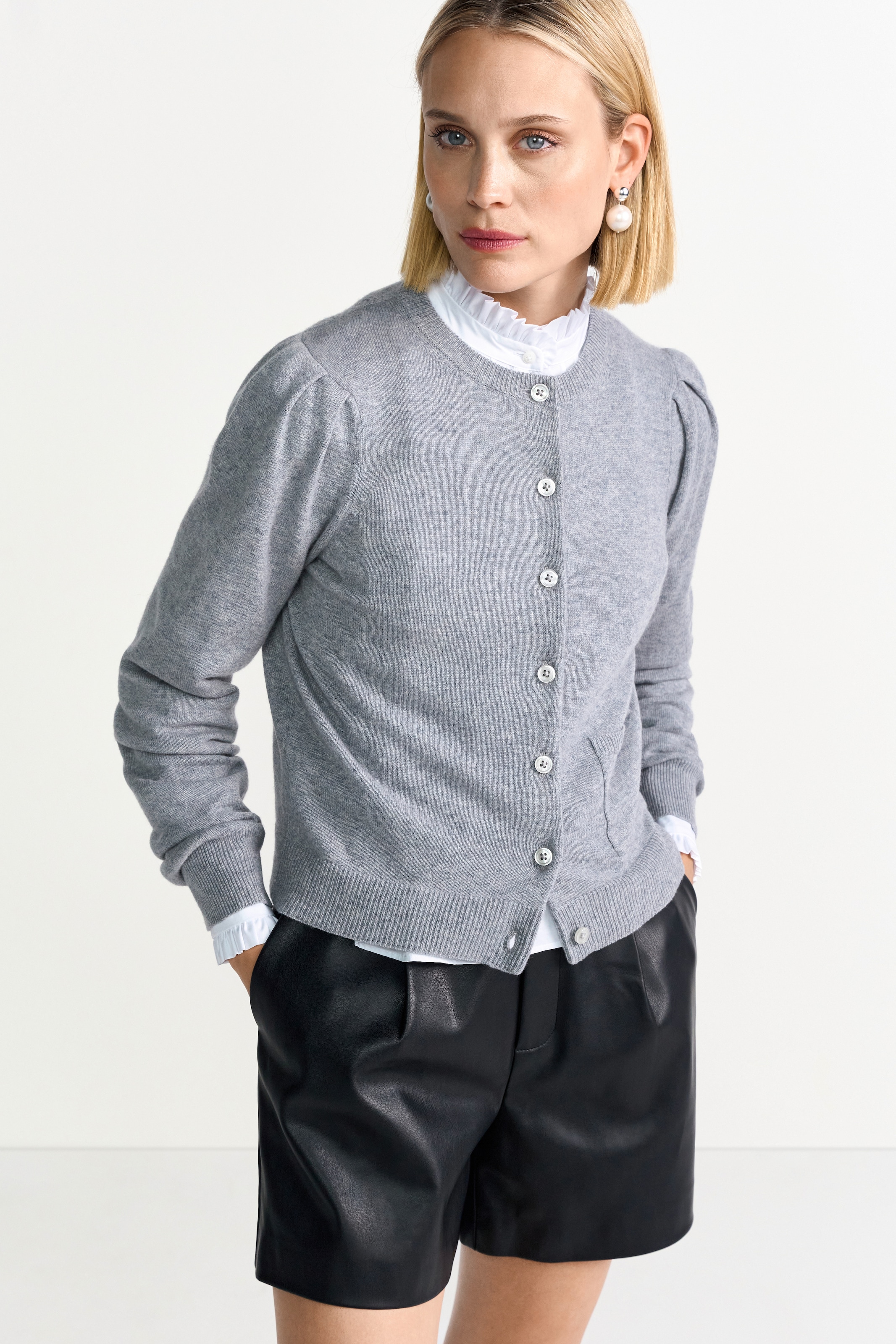 RICHROYAL Short  in Lederoptik, ausgestellter Schnitt