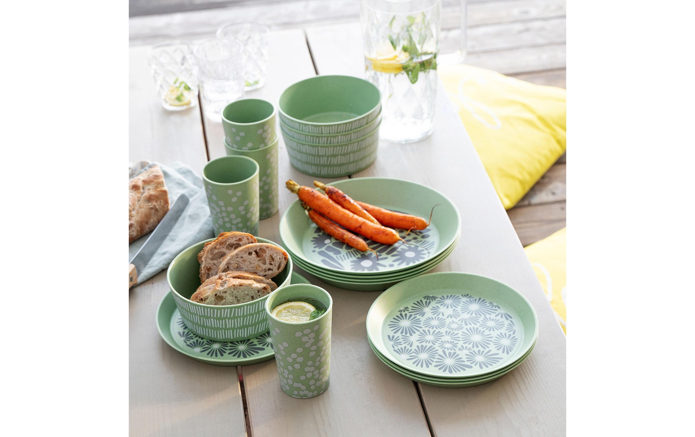 KOZIOL Geschirr-Set »BLOMSTER SET, Geschirrset 16-teilig«