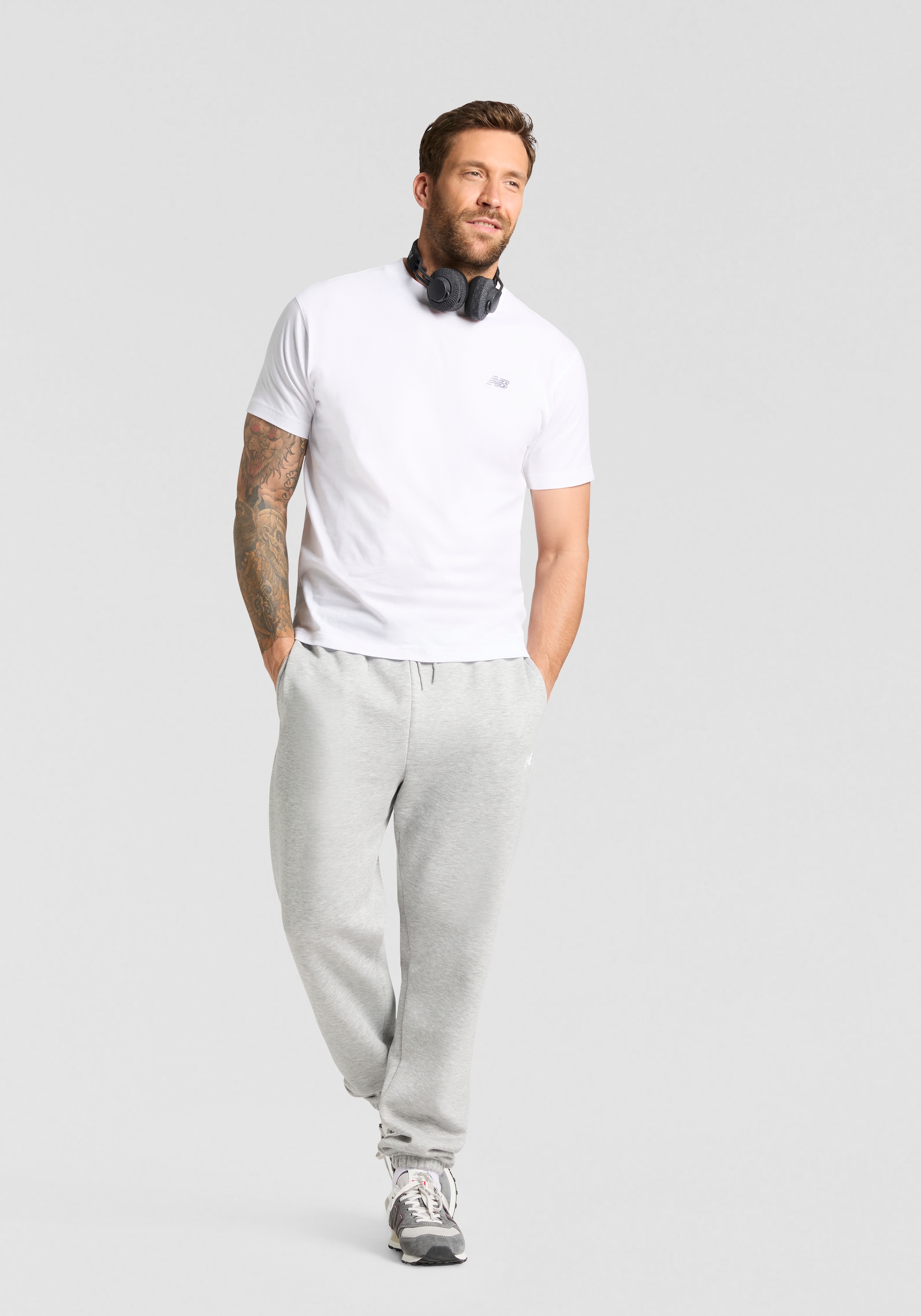 New Balance T-Shirt »SPORT ESSENTIALS COTTON T-SHIRT« 1 tlg. entspannte Passform, Kurzarm, Rundhalsausschnitt