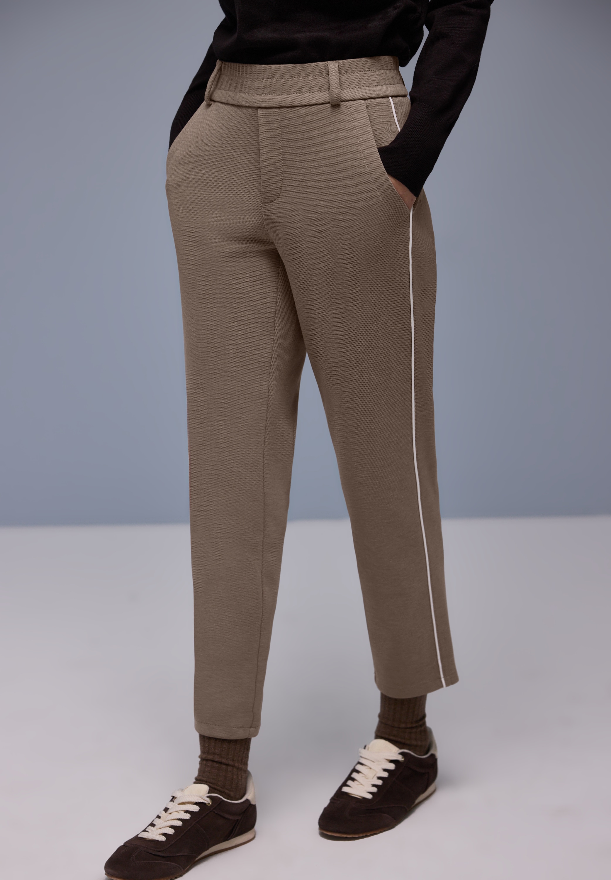STREET ONE Stoffhose »Style Bonny Piqué«  mit Tape-Detail