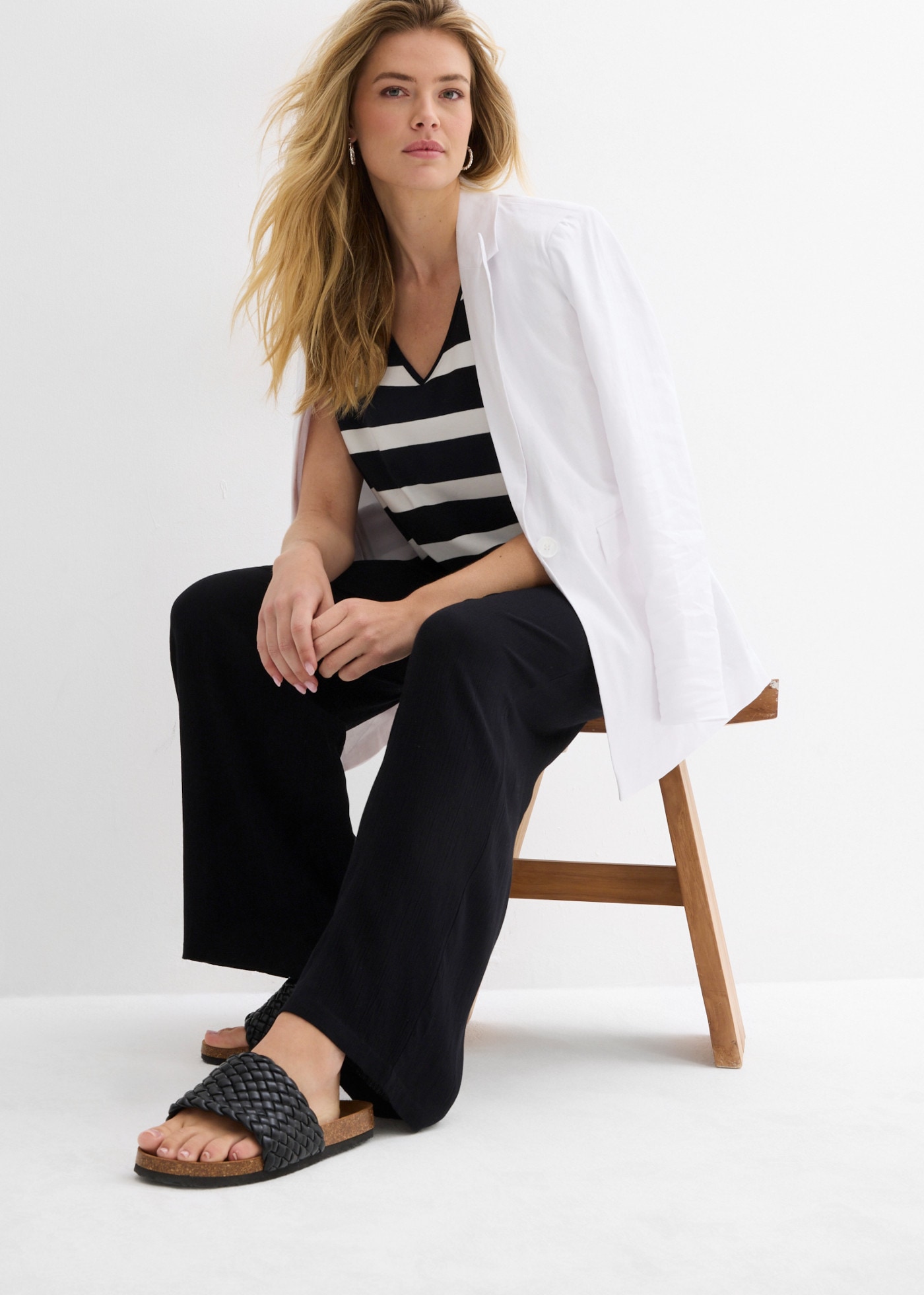bonprix Palazzohose  lockere Passform, aus Viskose, maschinenwaschbar, femininer Stil