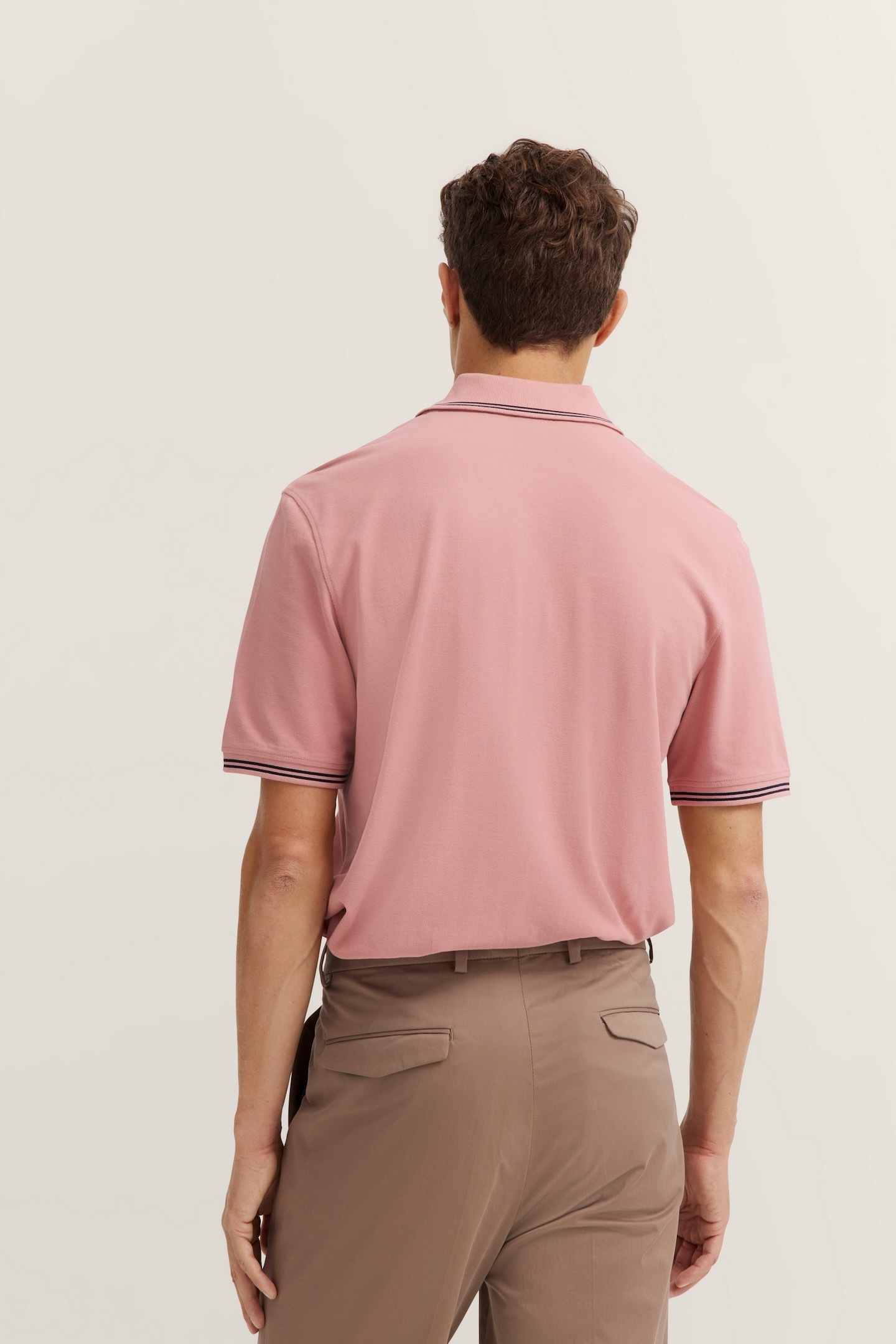bugatti Poloshirt mit Kontraststreifen und Bruststickerei
