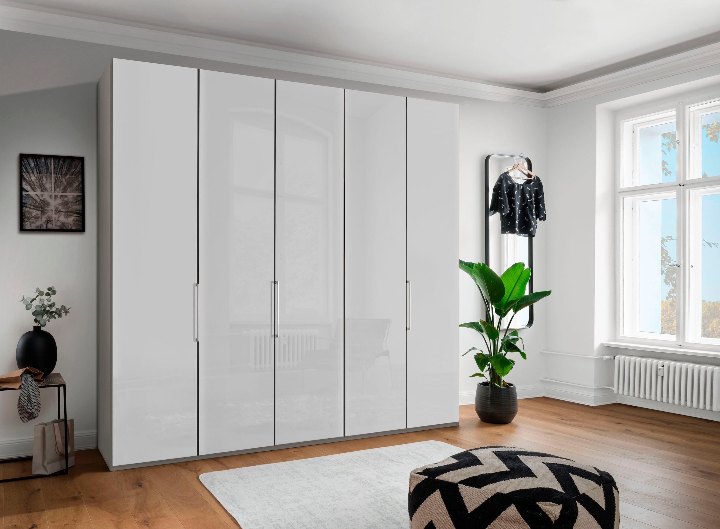 WIEMANN Falttürenschrank »Monaco« mit Glasfront sowie hochwertige Beschläge