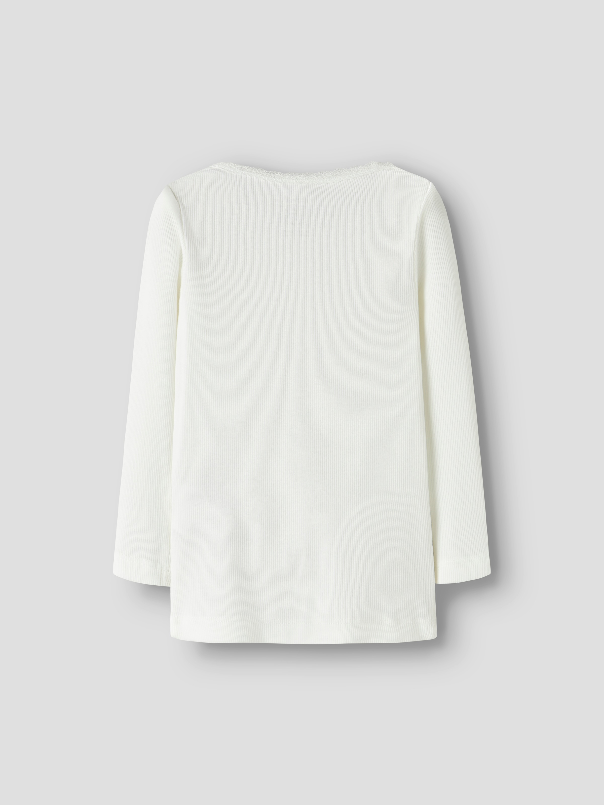 Name It T-shirt à manches longues »NMFKAB LS TOP NOOS« en côtes fines et avec jolie bordure en dentelle à l'encolure