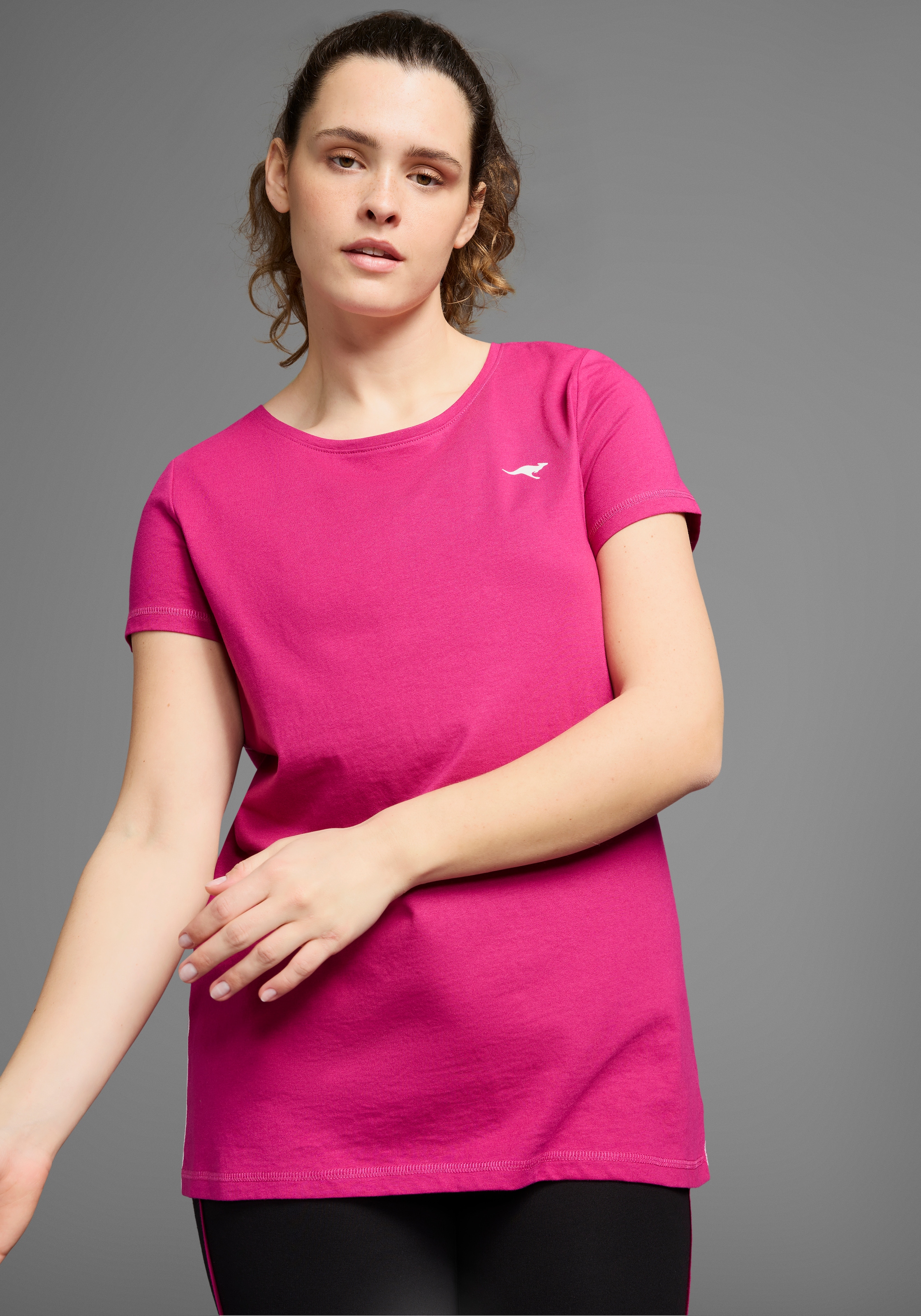 KangaROOS T-shirt long Packung, 2er-Pack, 2 cuis Kurzarm,  figurumschmeichelnde Passform, grosse Grössen