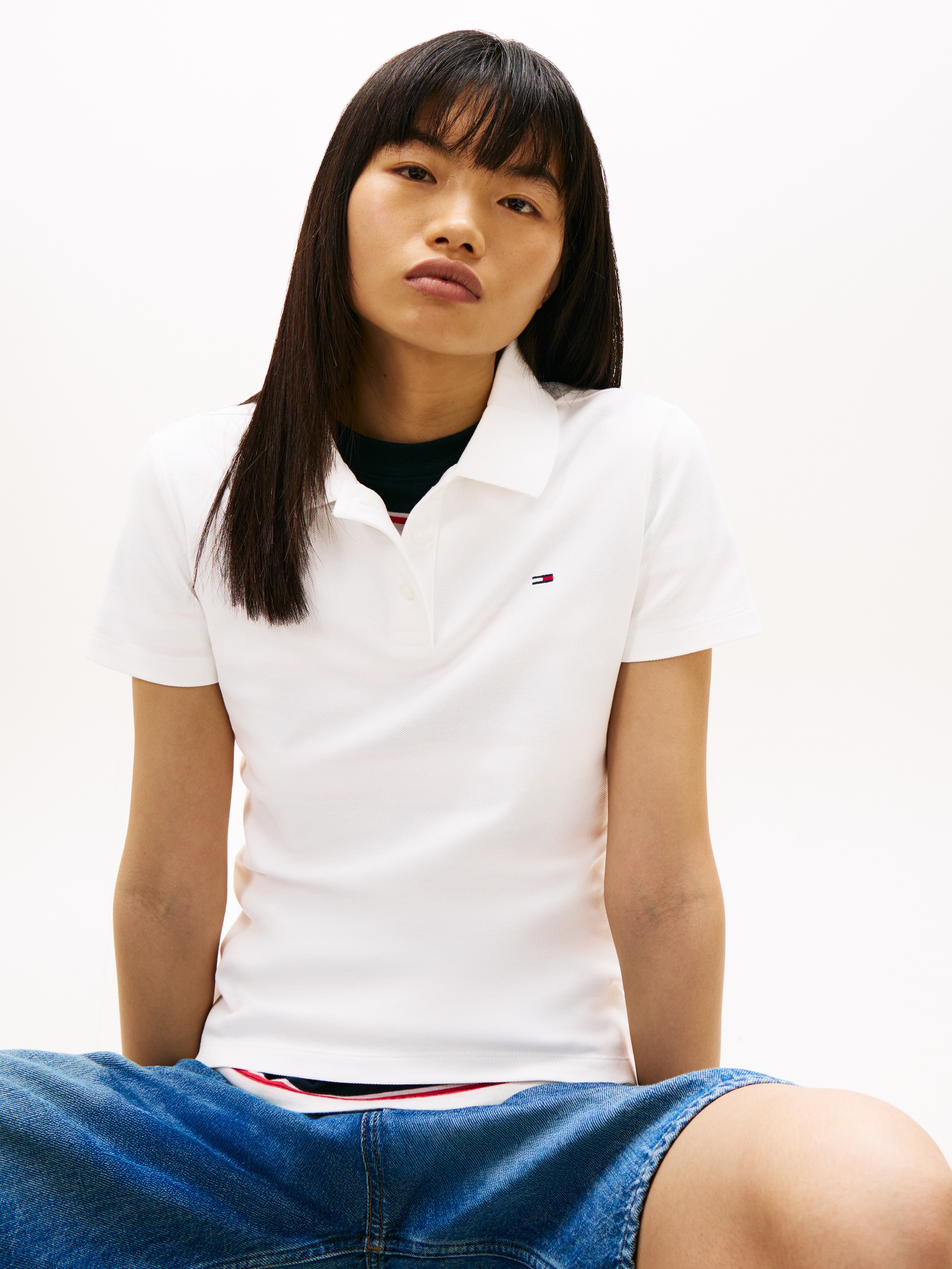 Tommy Jeans Poloshirt »TJW SLIM ESSENTIAL POLO SS« mit Logostickerei
