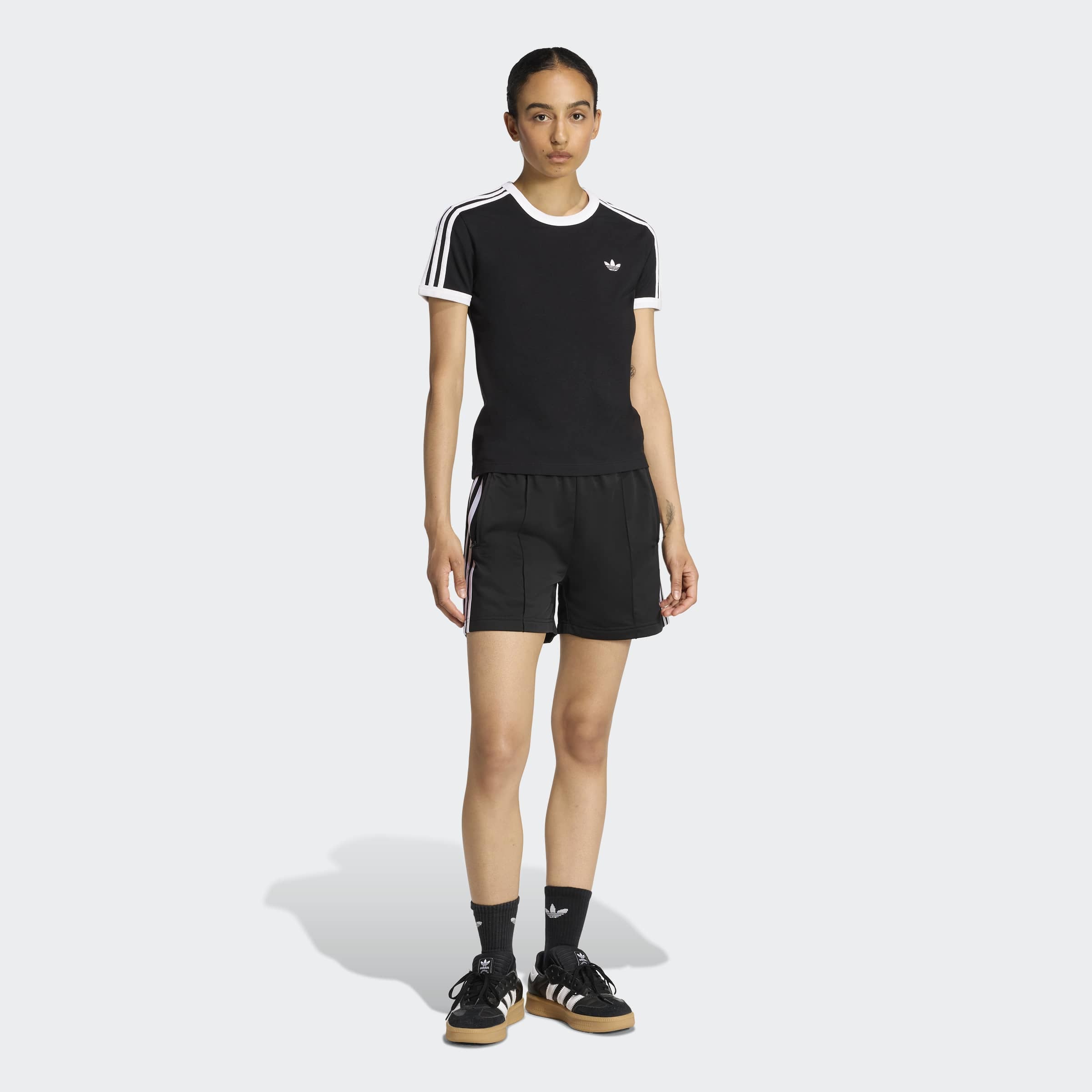 adidas Originals T-shirt »3-STREIFEN SCHMAL GESCHNITTEN« coupe ajustée douce, sans fermeture, pour un look sportif