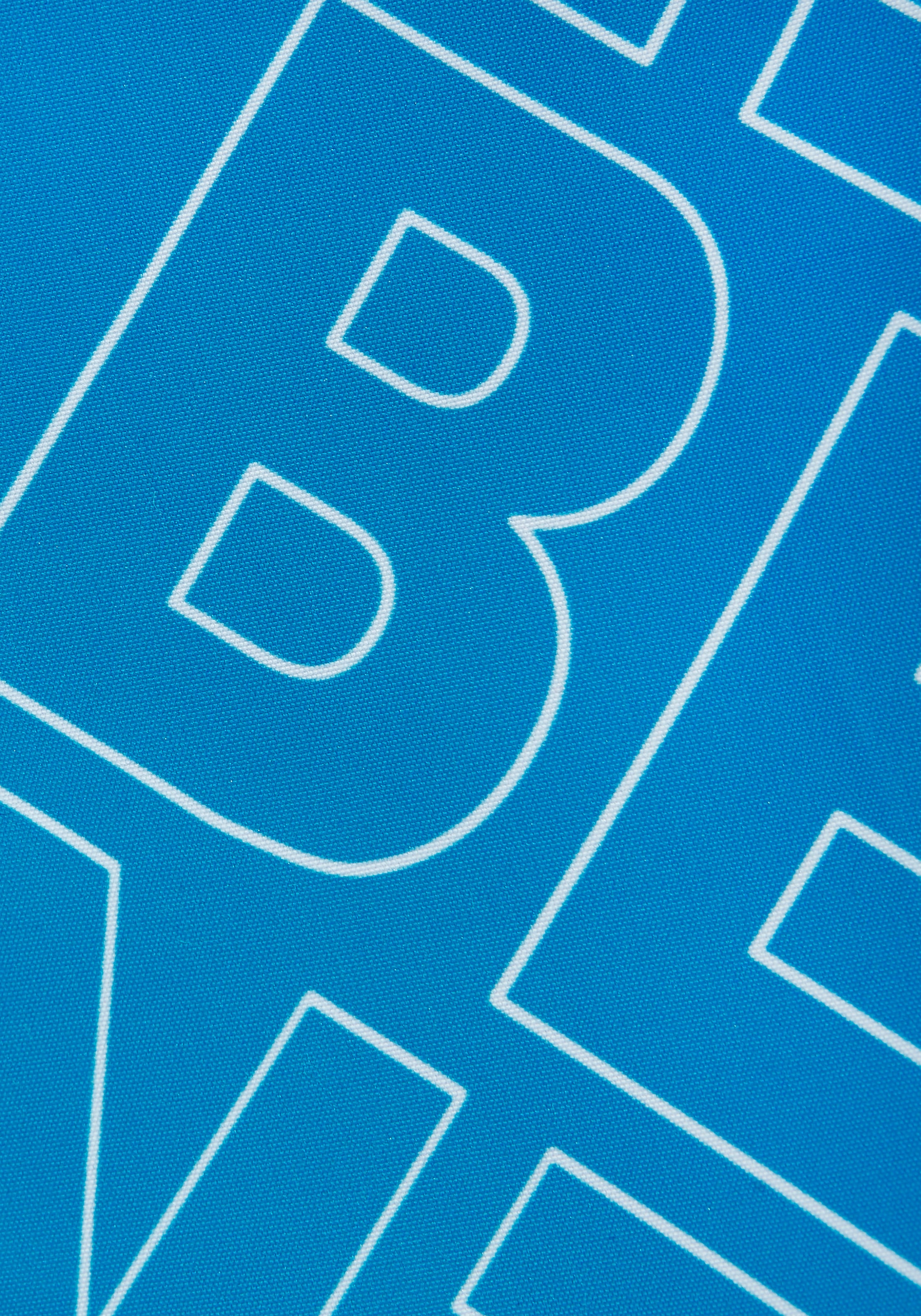 Bench. Maillot de bain mit modernem Logoschriftzug