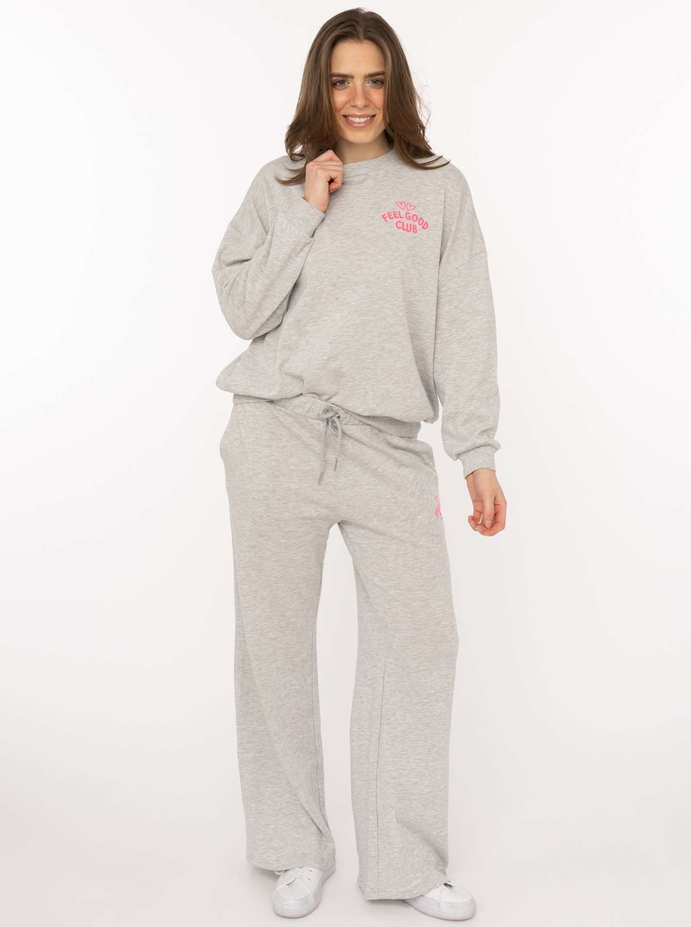 Zwillingsherz Sweat-shirt »"Feel Good Club"«, Rundhals, kleine Stickerei vorne
