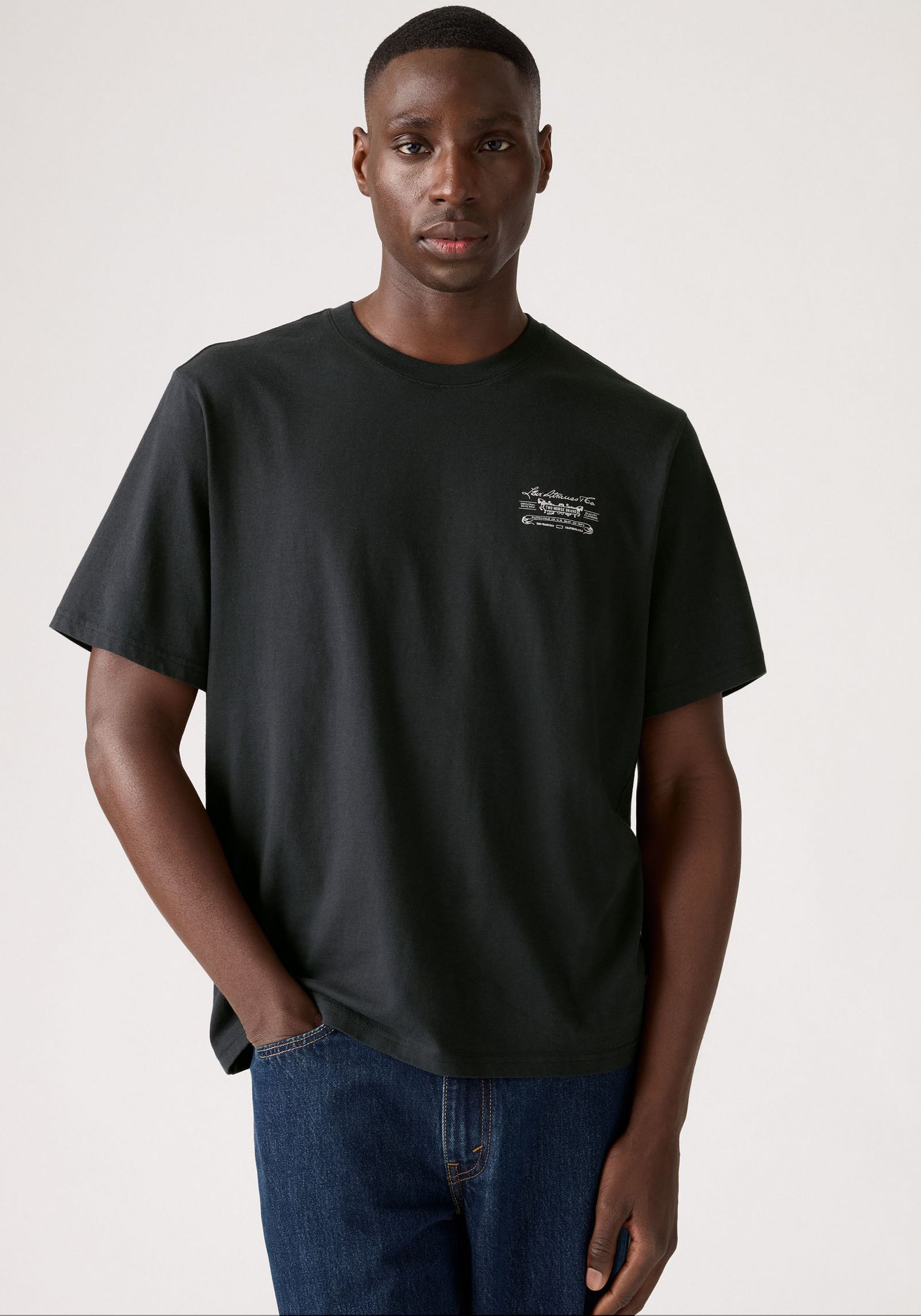 Levi's® T-shirt »SS RELAXED FIT TEE« mit Logo Druck