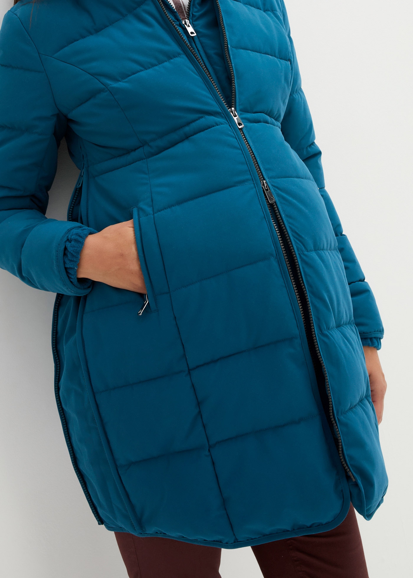 bonprix Veste de maternité »3-in-1 warm wattierte Umstands- und Tragejacke« mit Kapuze 3-in-1 warm wattierte Umstands- und Tragejacke