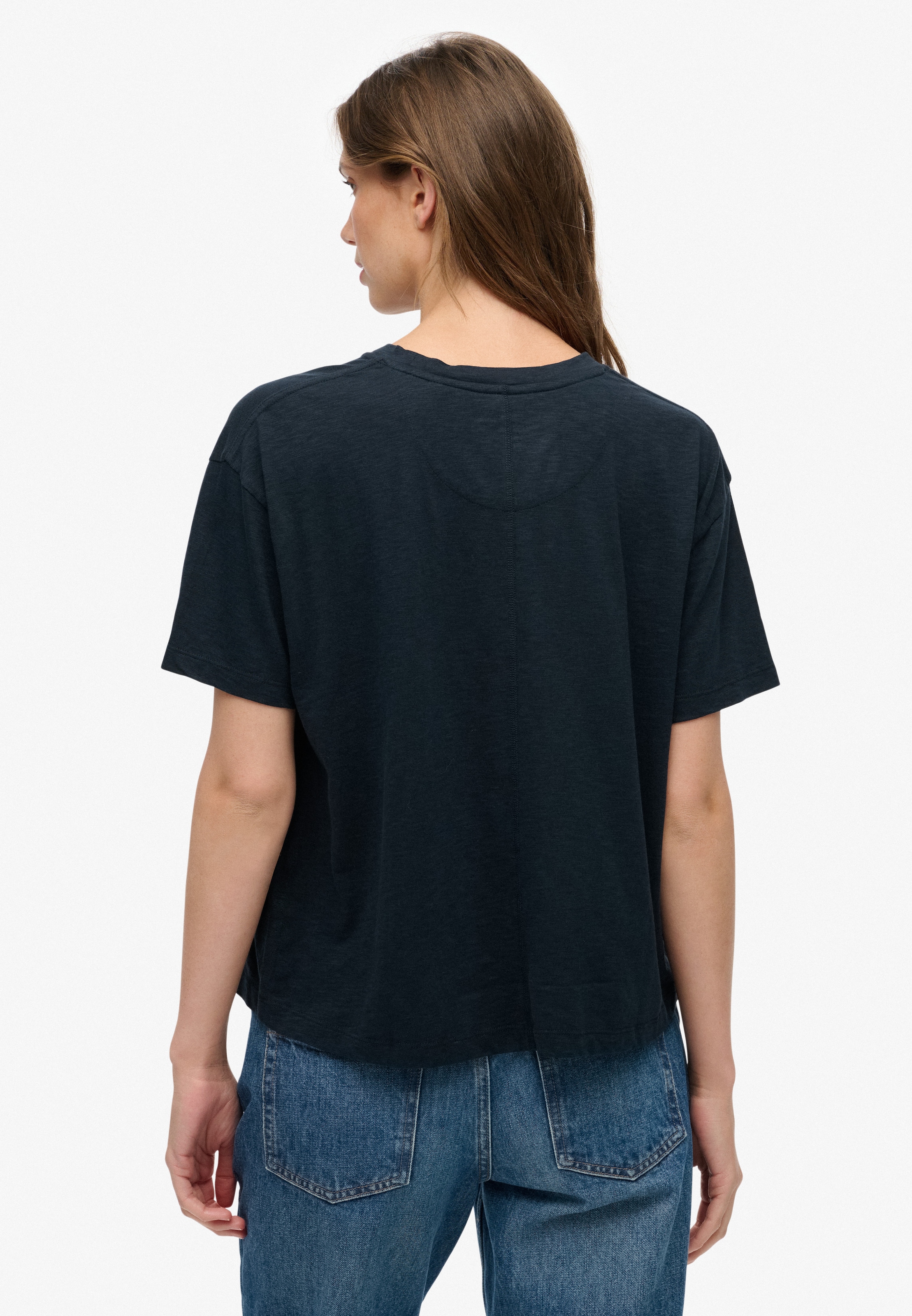Superdry T-Shirt »STUDIOS CREW TEE« mit Markenlabel, aus Baumwollmischung, Relaxed Fit, Kurzarm