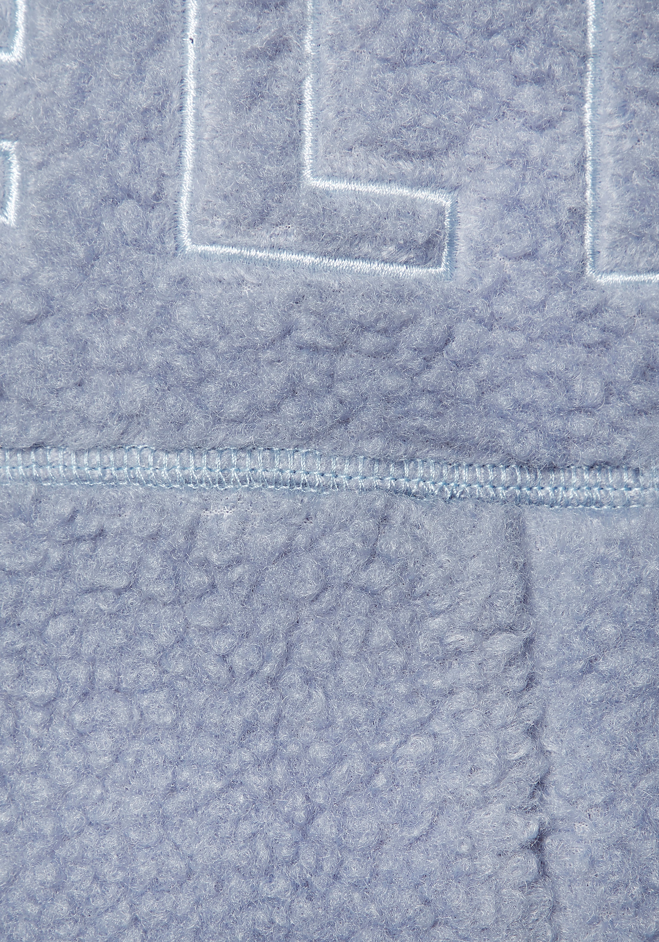 Elbsand Gilet polaire mit grosser Schriftzug-Stickerei