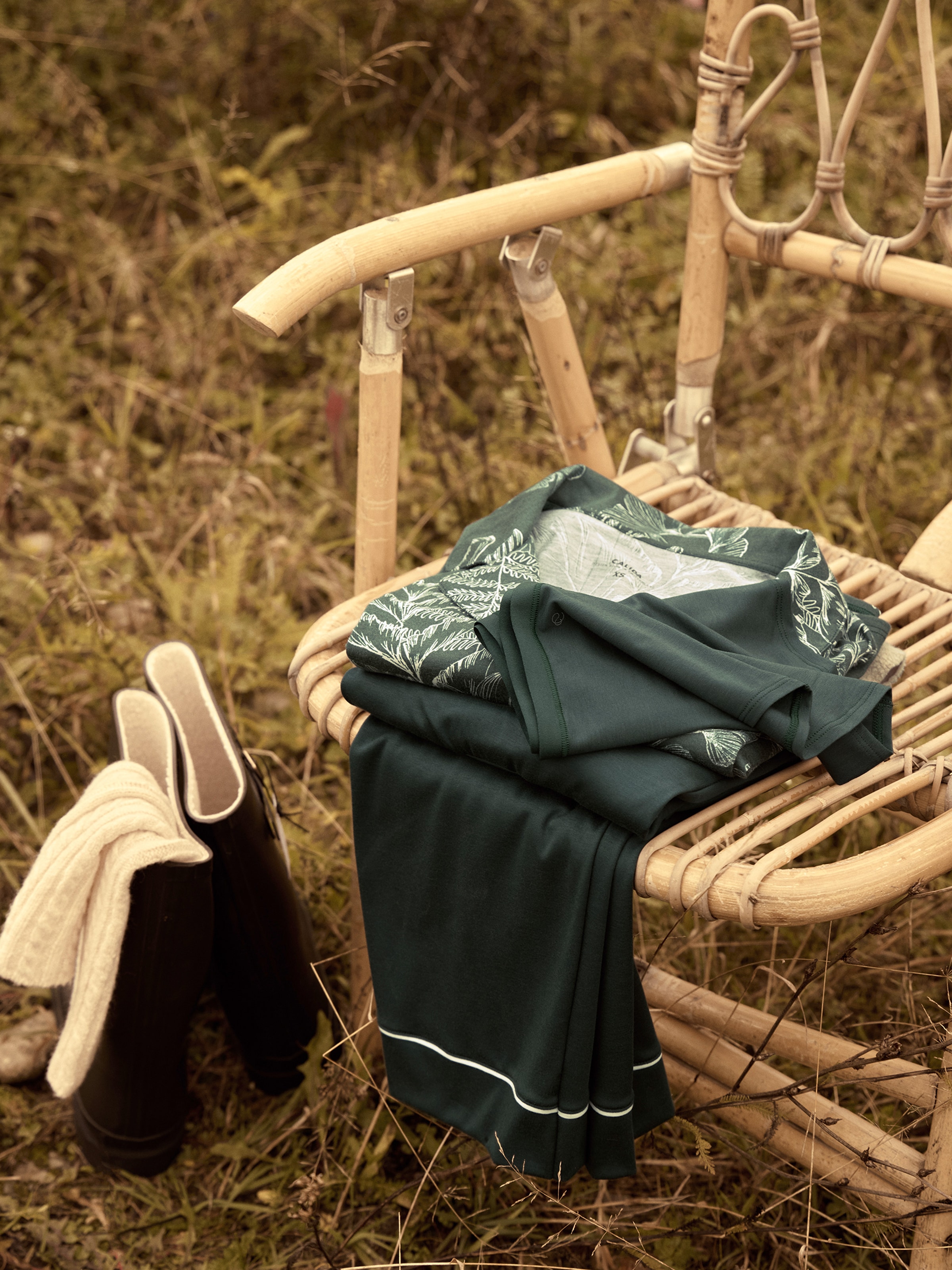 CALIDA Nachthemd »Favourites Glow« Knopfleiste, Single Jersey Qualität, weich, floraler Print