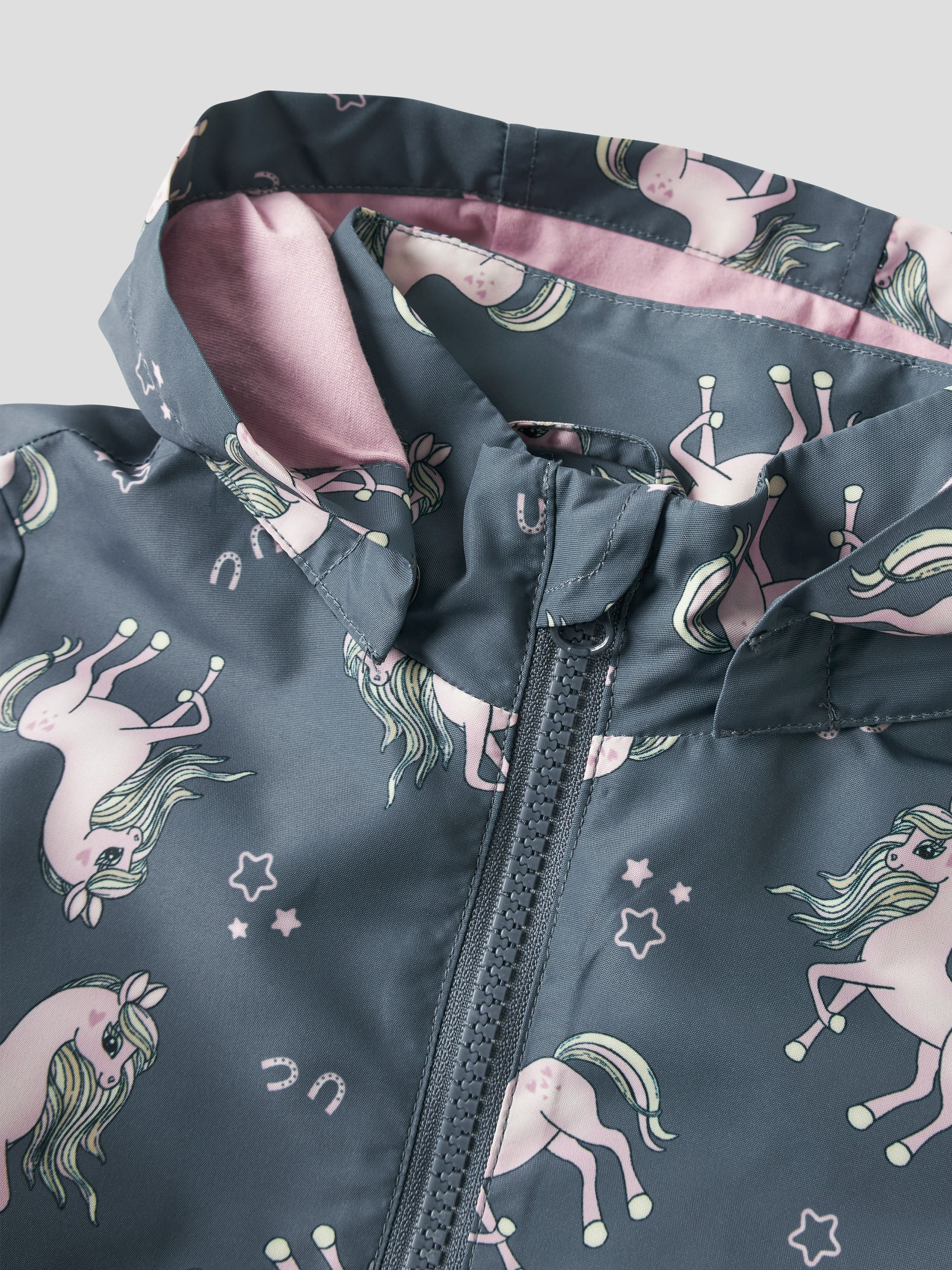 Name It Outdoorjacke »NMFMAXI JACKET LI AOP NOOS« mit Kapuze