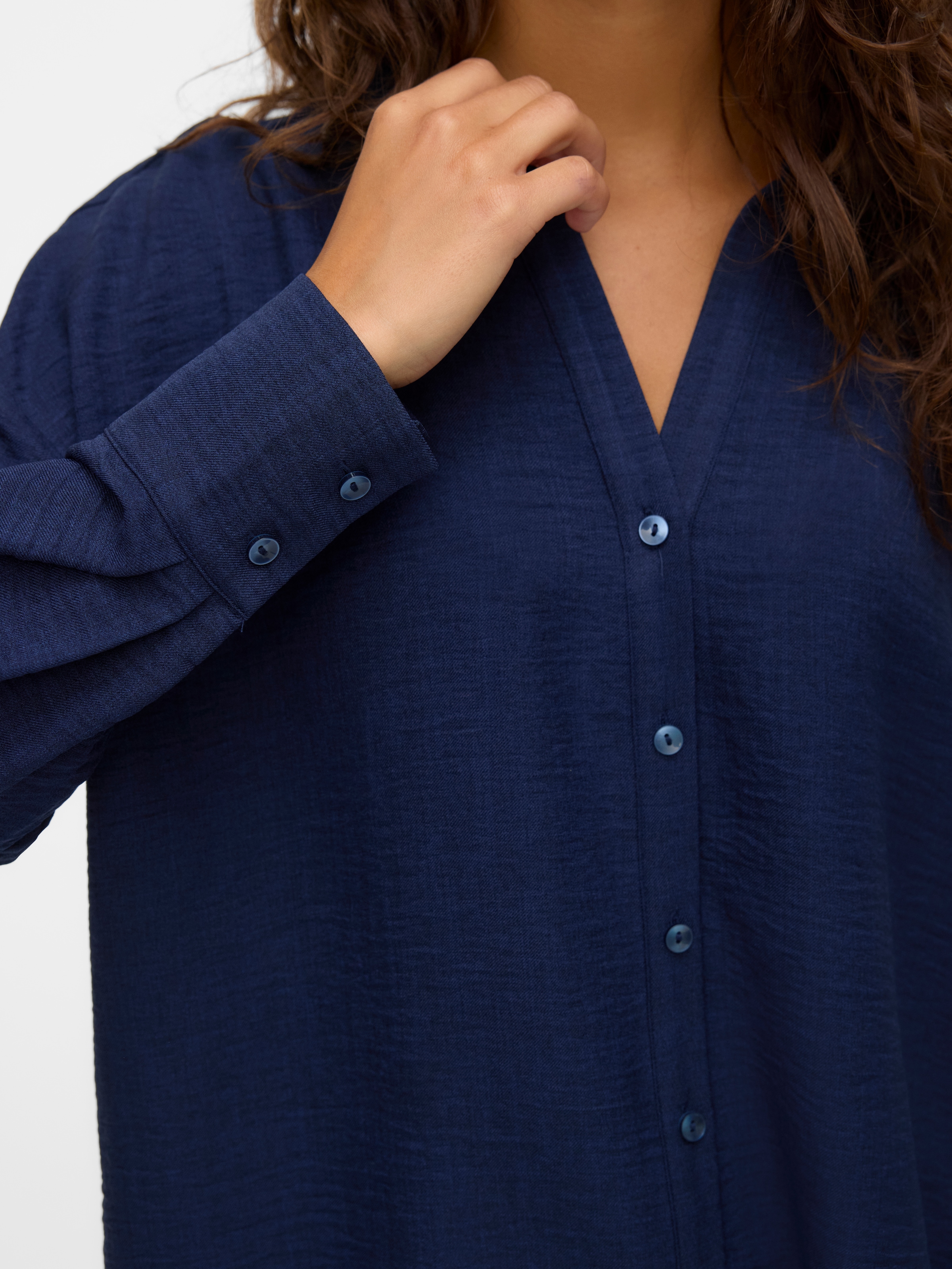 Vero Moda Blouse à manches longues »VMMELANEY QUEENY LS SHIRT WVN NOOS« Kunstfaser, loose fit