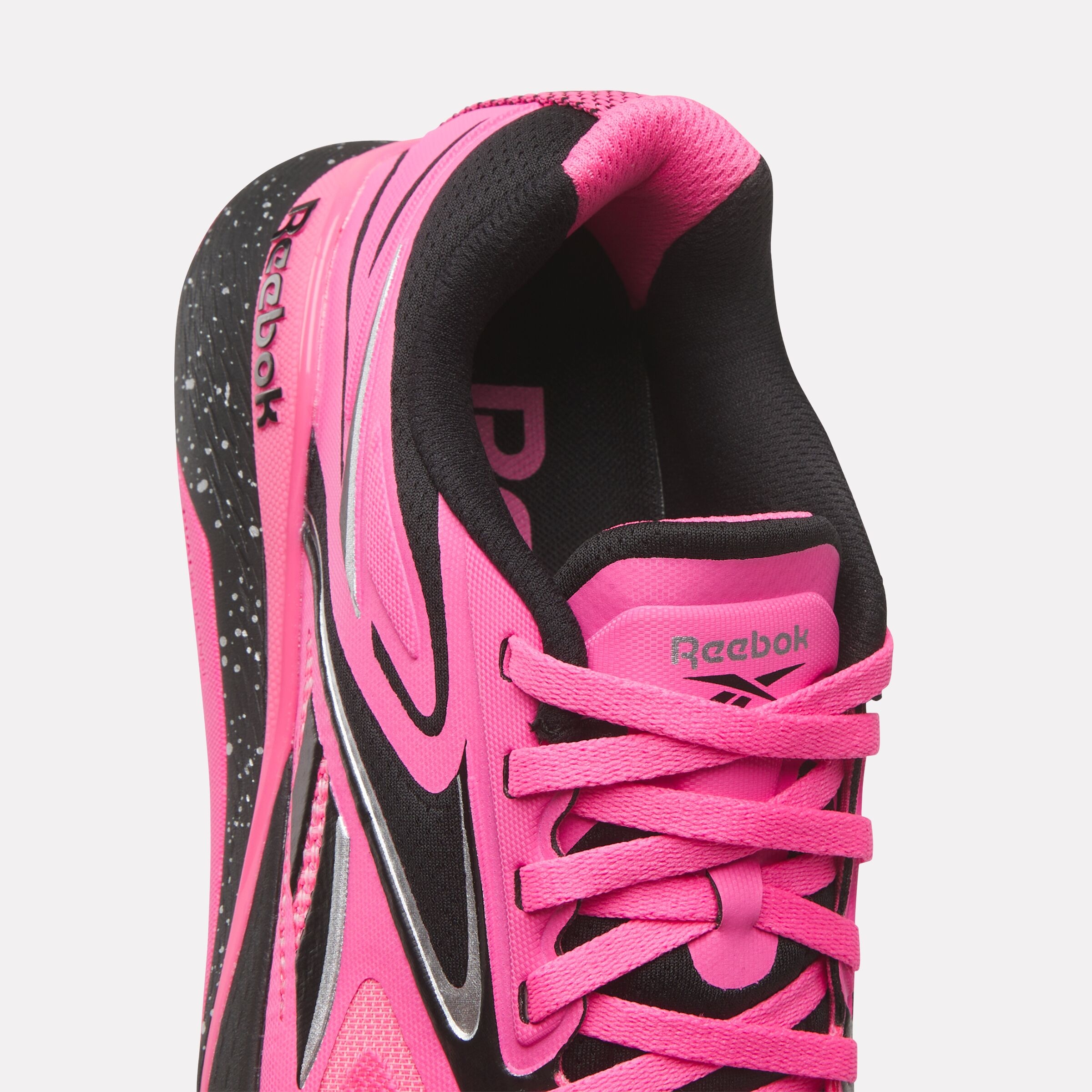 Reebok Chaussure d'entraînement »NANO X5 EDGE«  parfaite pour le multisport grâce à une agilité de première classe