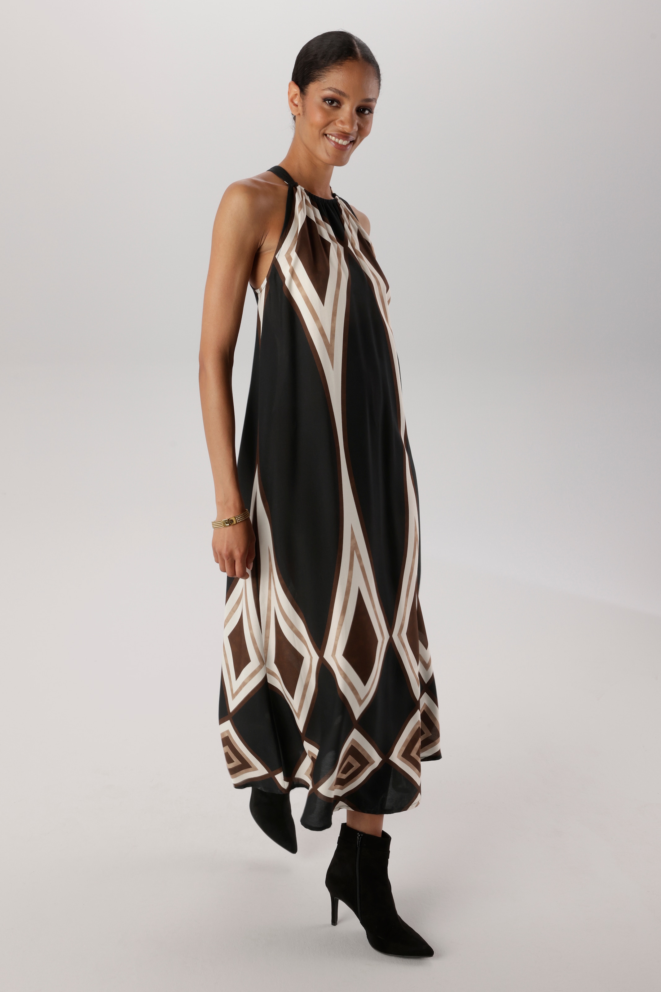 Aniston SELECTED Sommerkleid locker fallender Schnitt mit grafischen Muster - NEUE KOLLEKTION