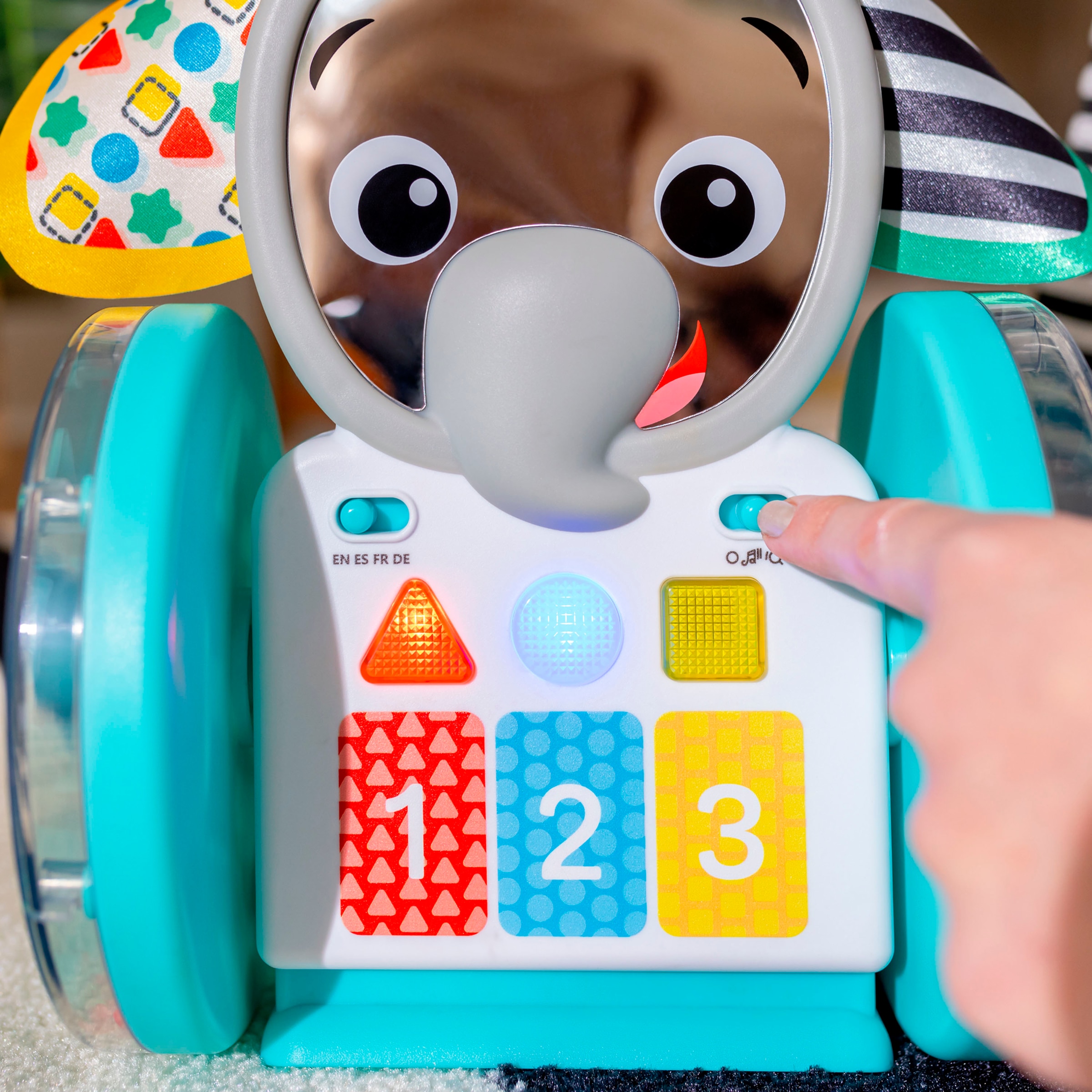 Baby Einstein Lernspielzeug »Chase & Tap Earl  Interactive Crawling Toy«