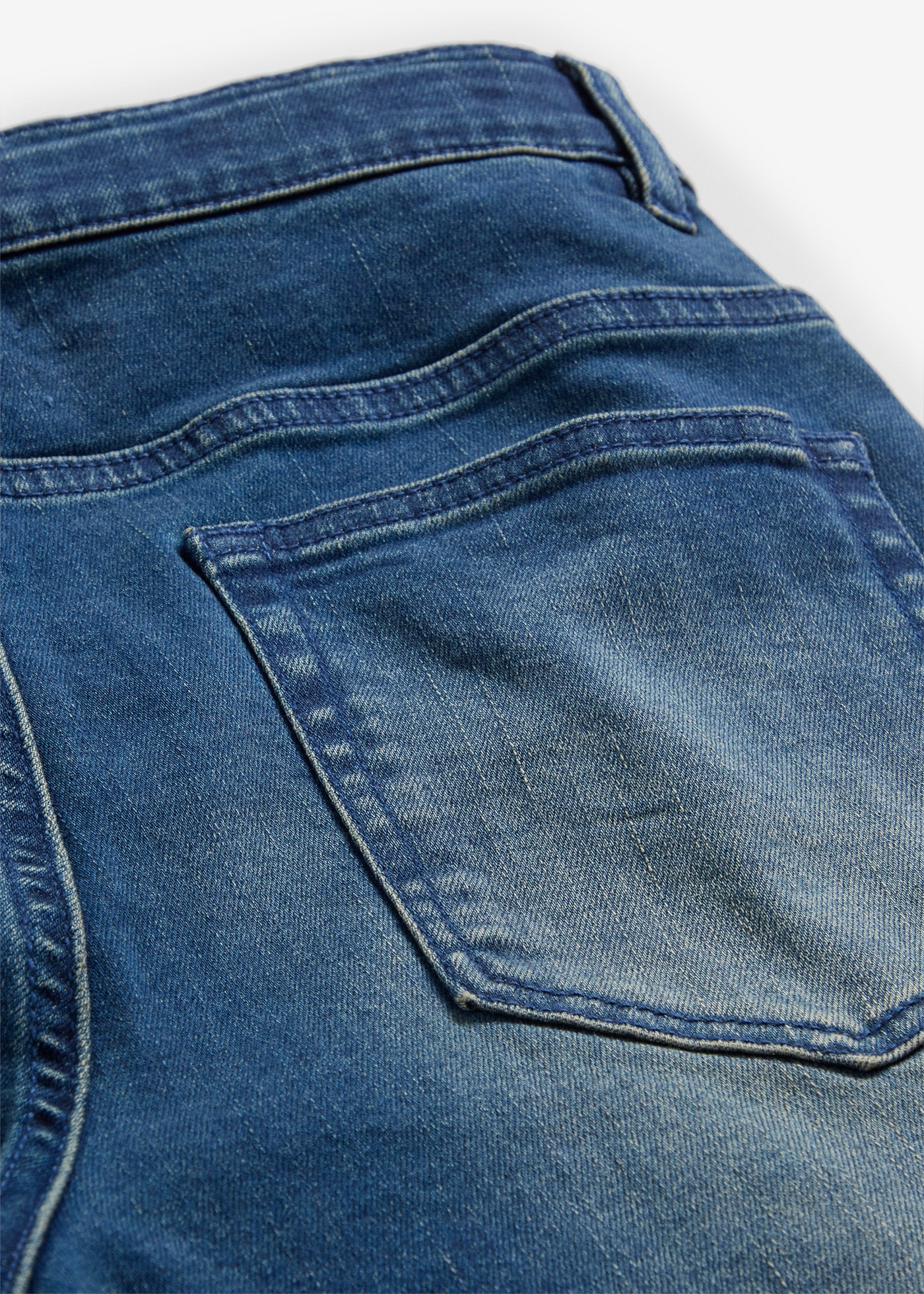 bonprix Jeans loose fit 1 pièces Loose-fit, weites Bein, mit vier Taschen, überwiegend aus Baumwolle