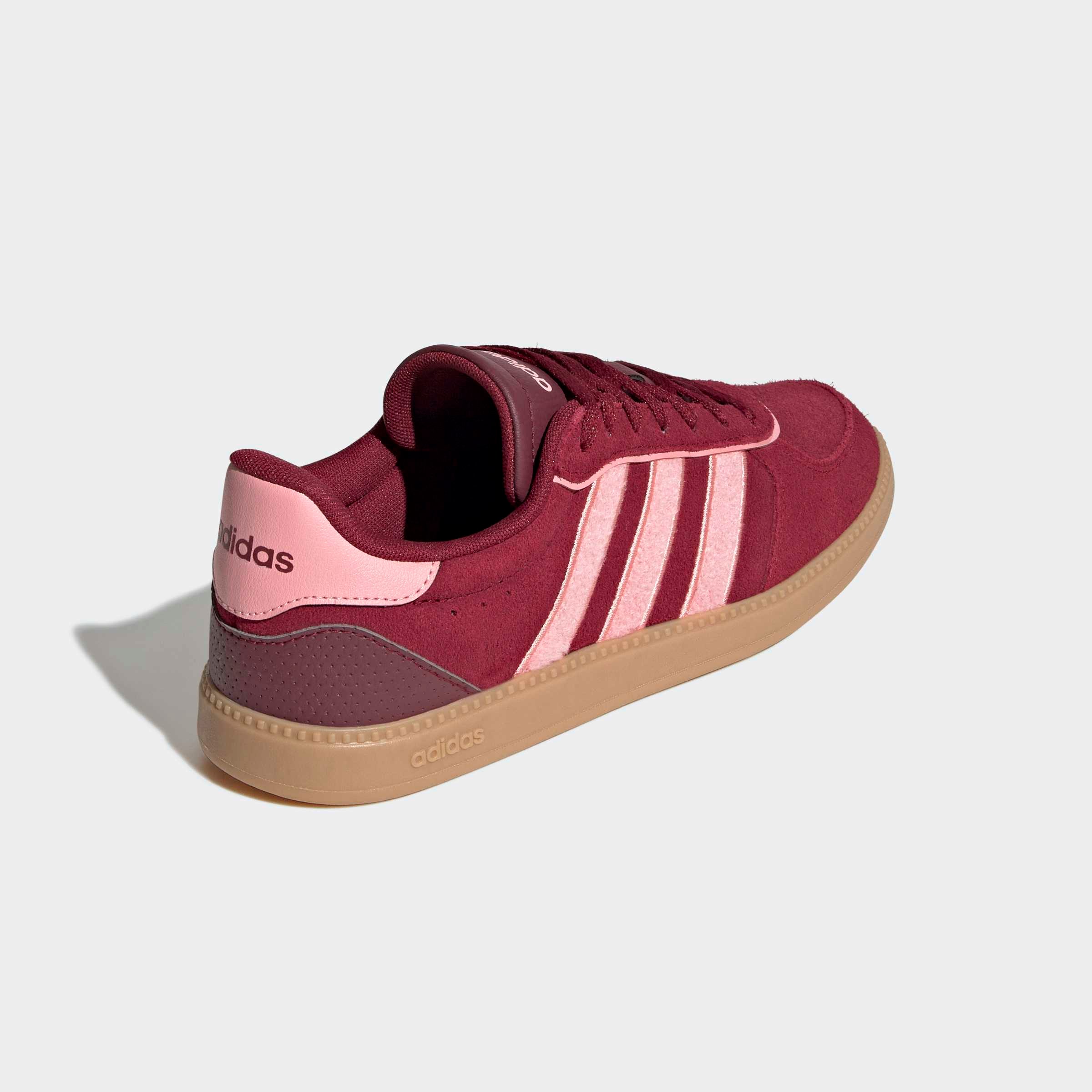 adidas Sportswear Sneaker »BREAKNET SLEEK«  inspiriert vom Design des adidas handball spezial