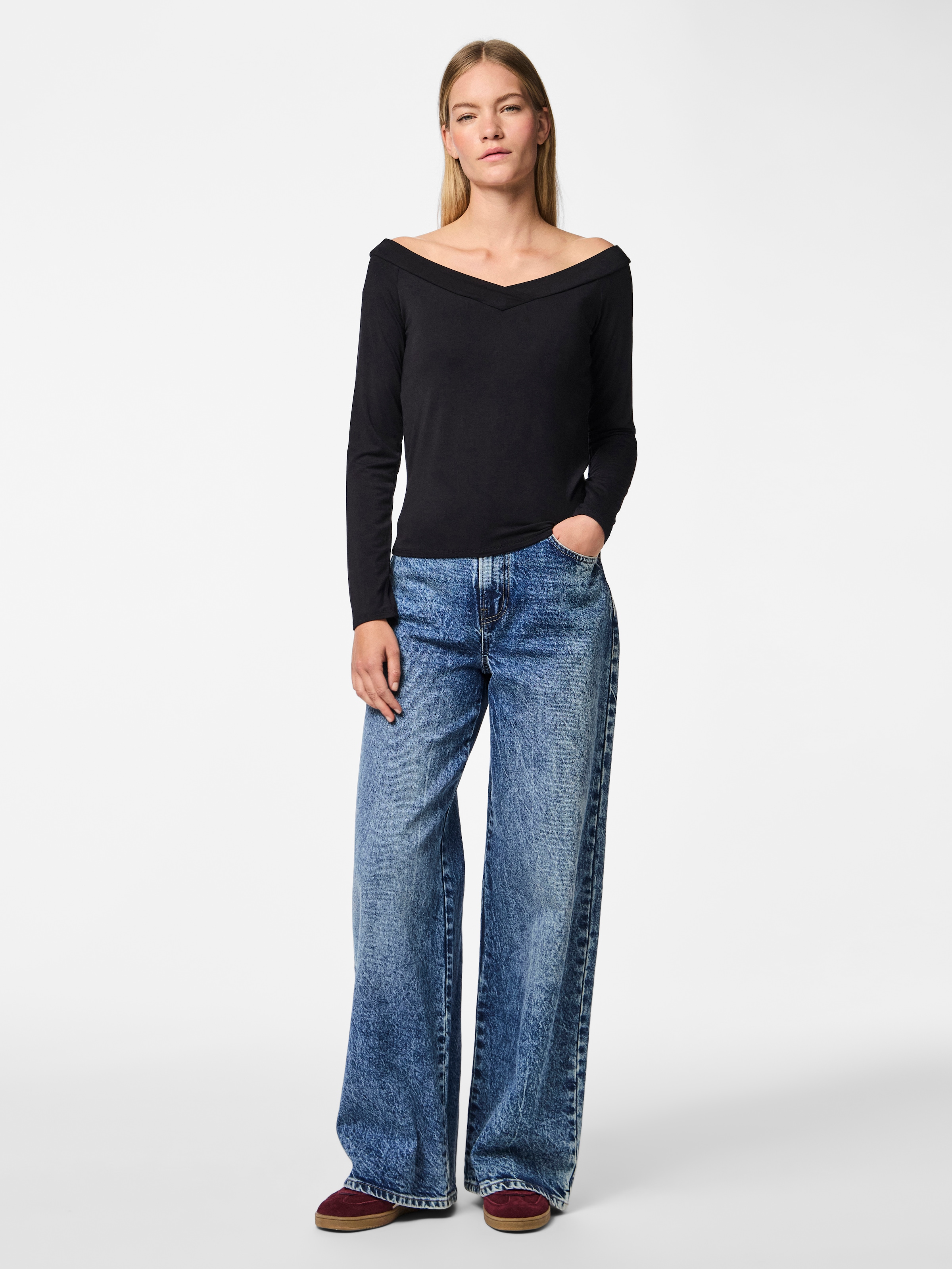 pieces Langarmshirt »PCMALIVA LS OFF SHOULDER V-NECK TOP NOOS«