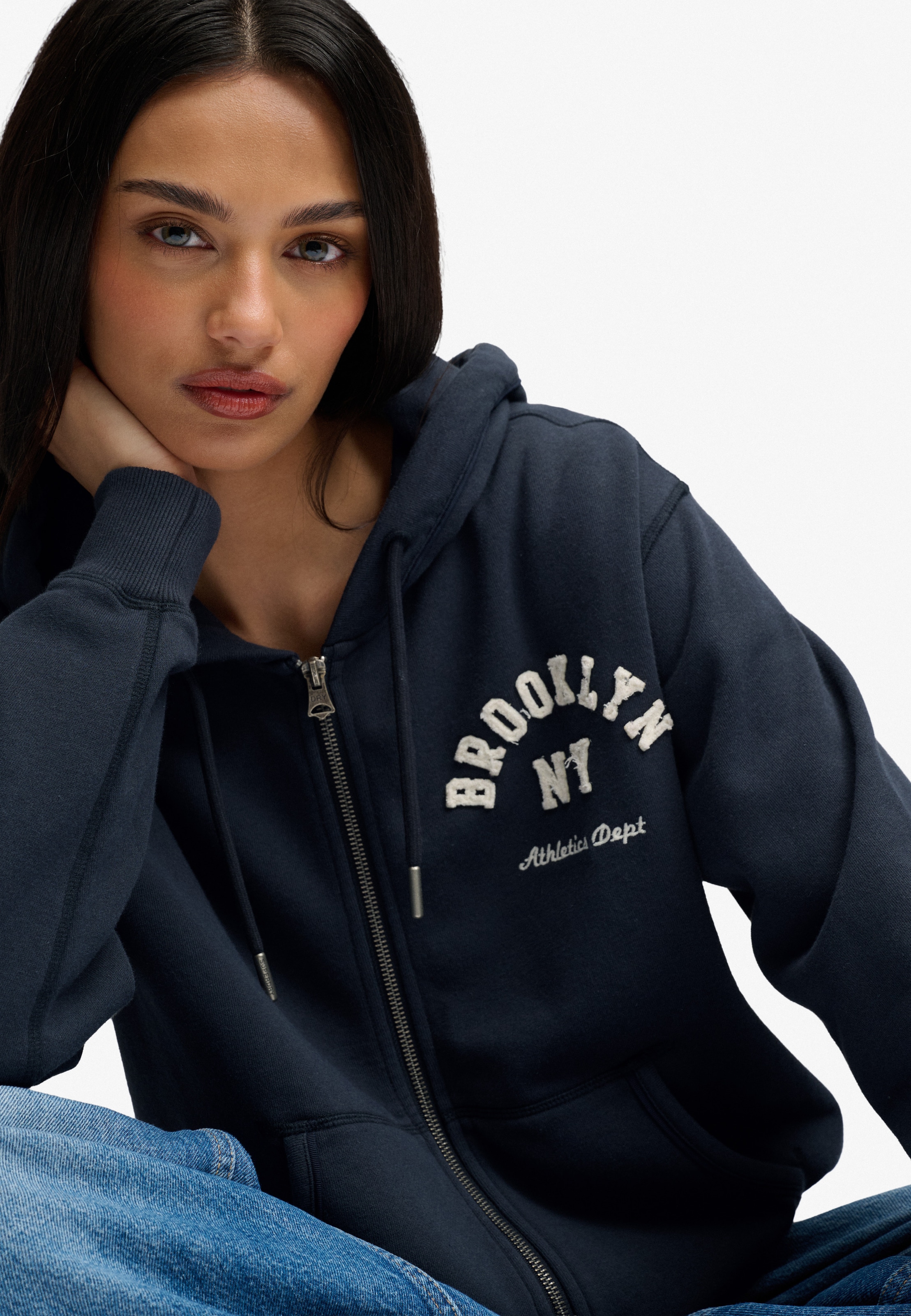 Superdry Sweat à capuche »ATH ESS RELAXED CROP ZIPHOOD« mélange de coton