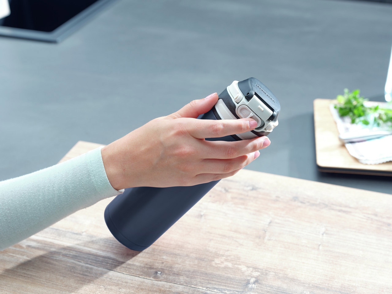 Leifheit Thermoflasche »Flip« 600 ml