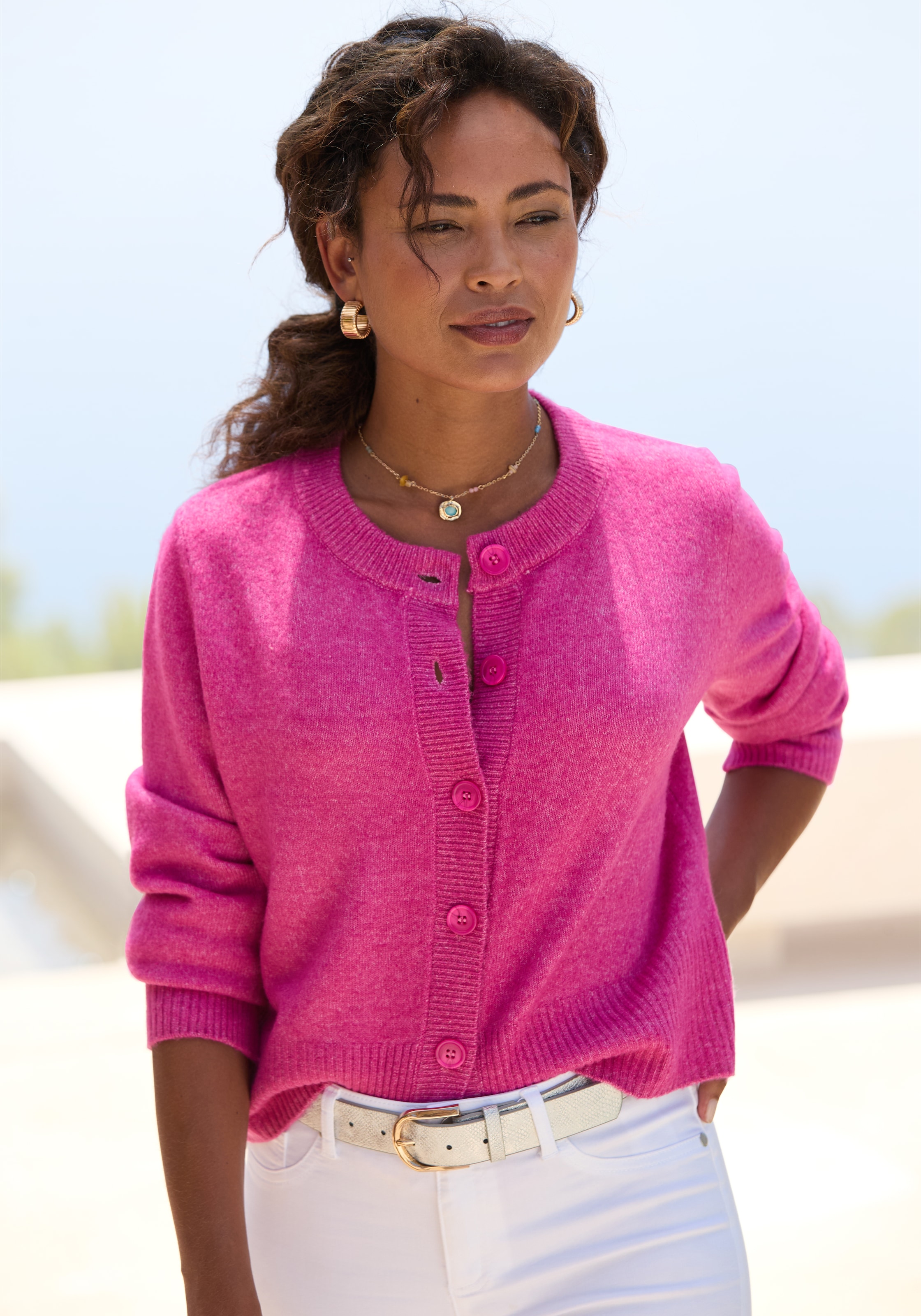 LASCANA Strickjacke aus kuschelweichem Strick