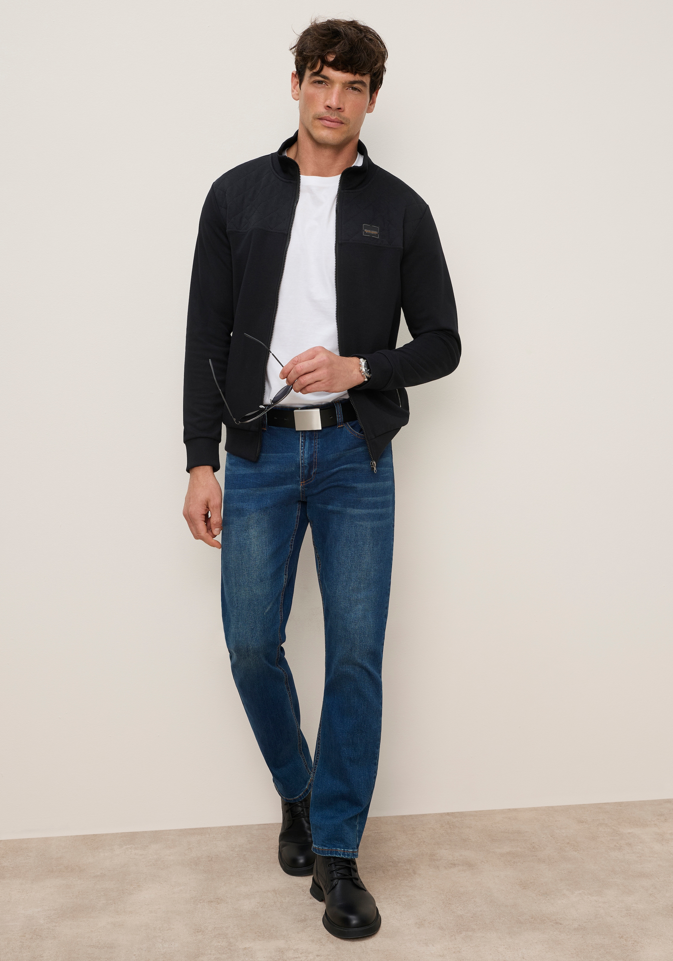 Bruno Banani Veste sweat avec quilting à carreaux dans la partie supérieure