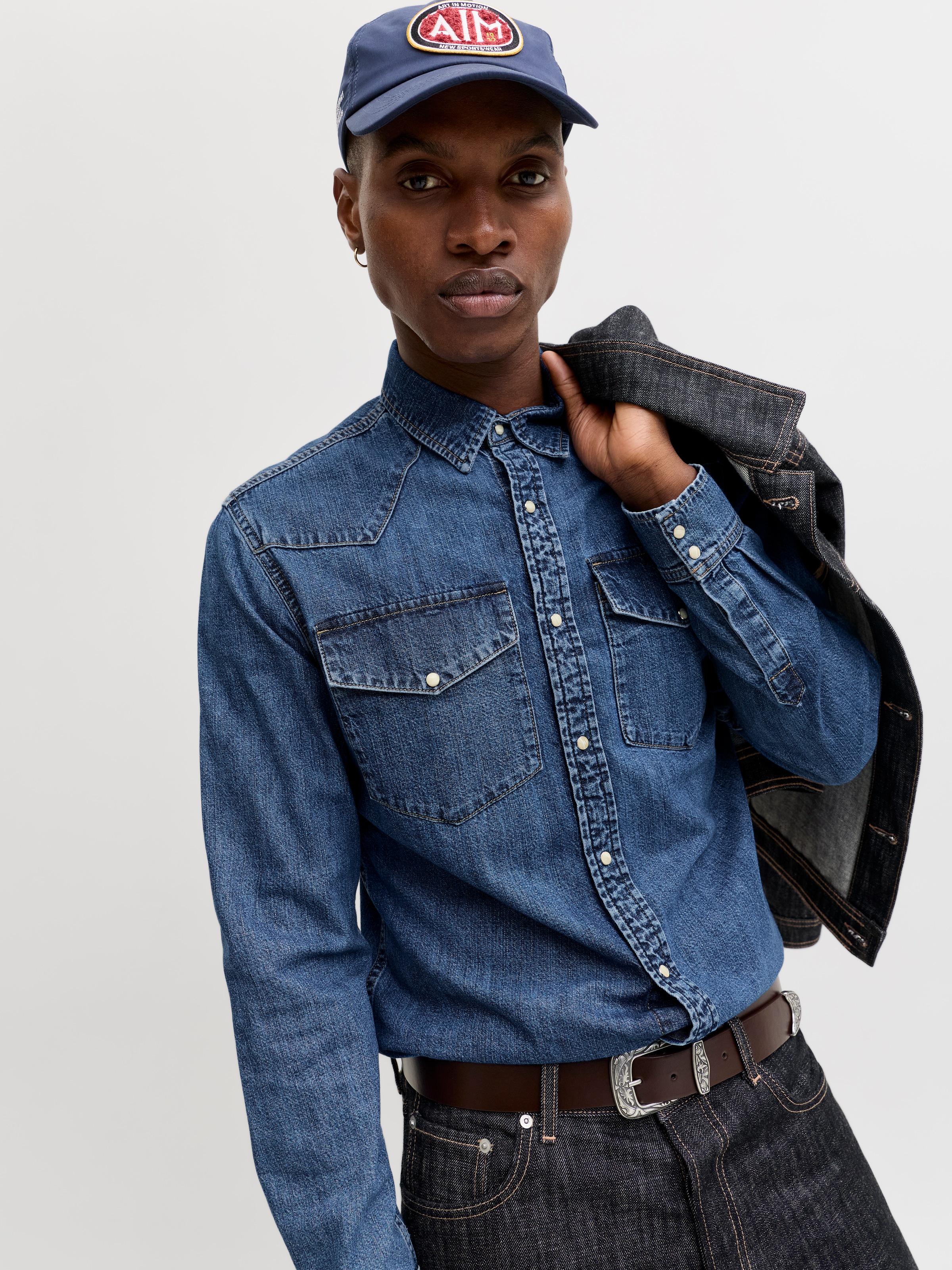 Jack & Jones Jeanshemd »JJEWESTERN JJSHIRT AT 187 NOOS« mit Brusttaschen