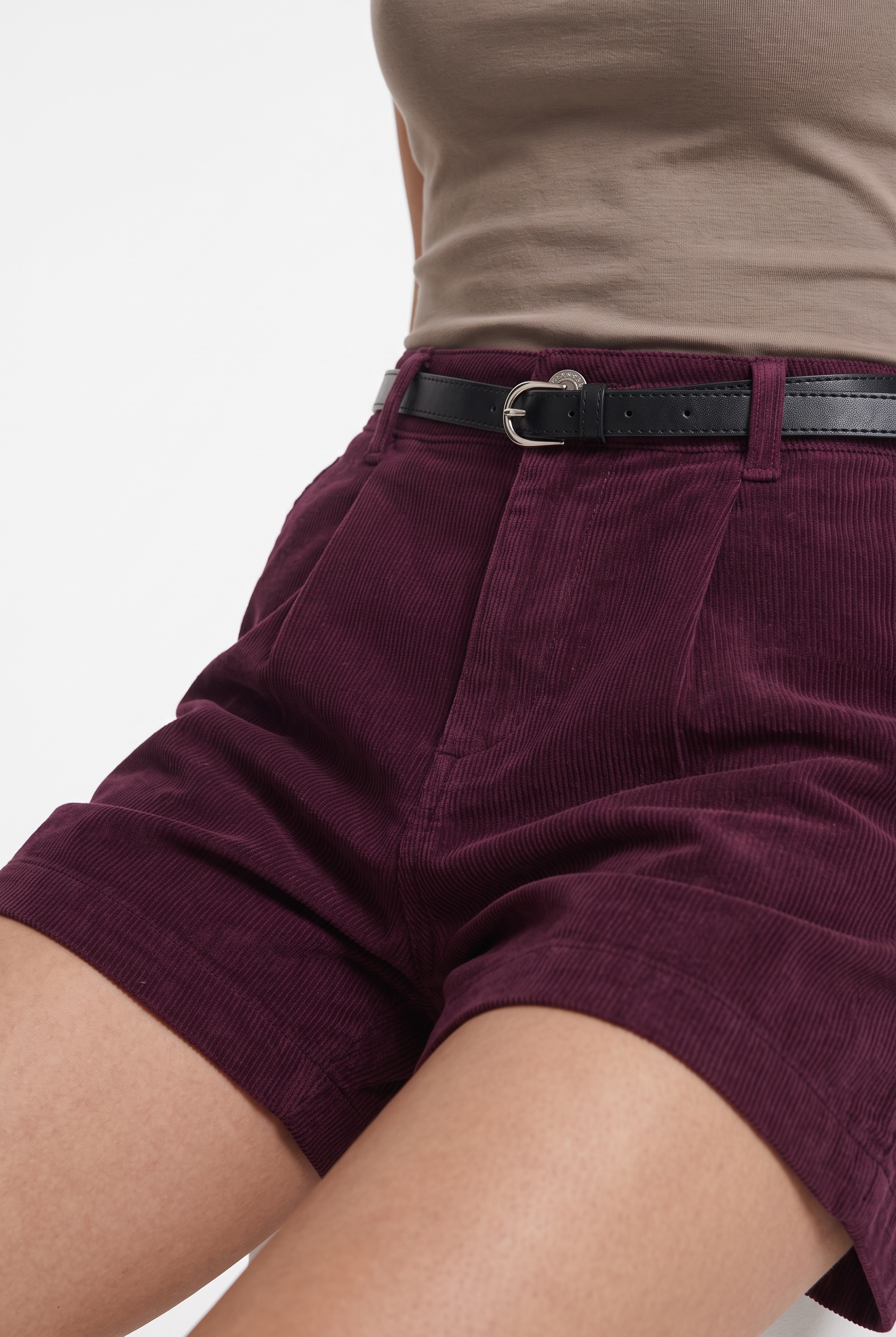 ONLY Short »ONLZEVA HW BELT CORD SHORTS CC PNT«  Mélange de coton, velours côtelé, coupe régulière, taille haute