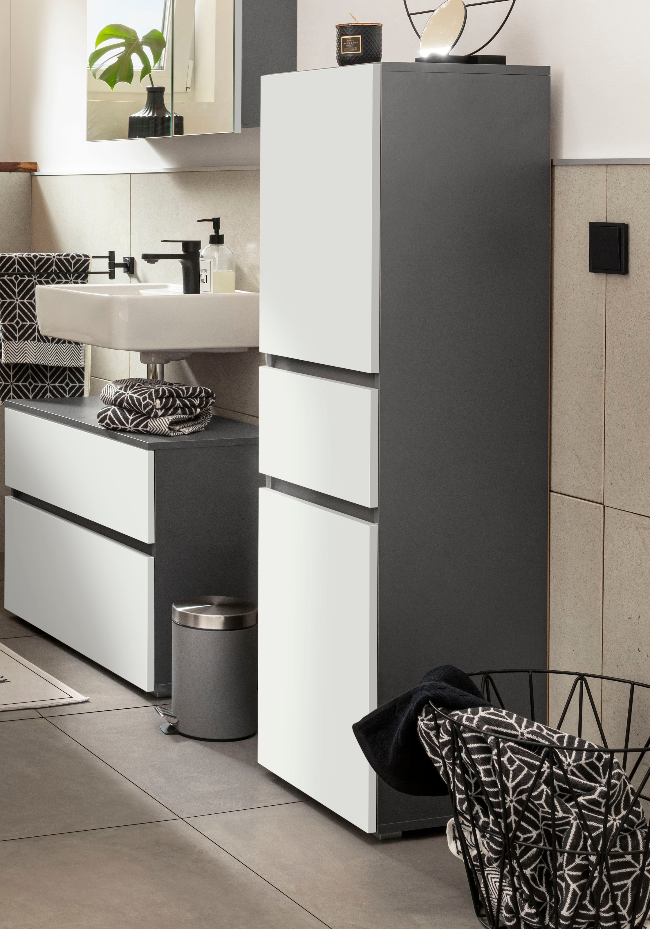 Home affaire Midischrank »Wisla« Höhe 130 cm, mit Türen & Schubkasten