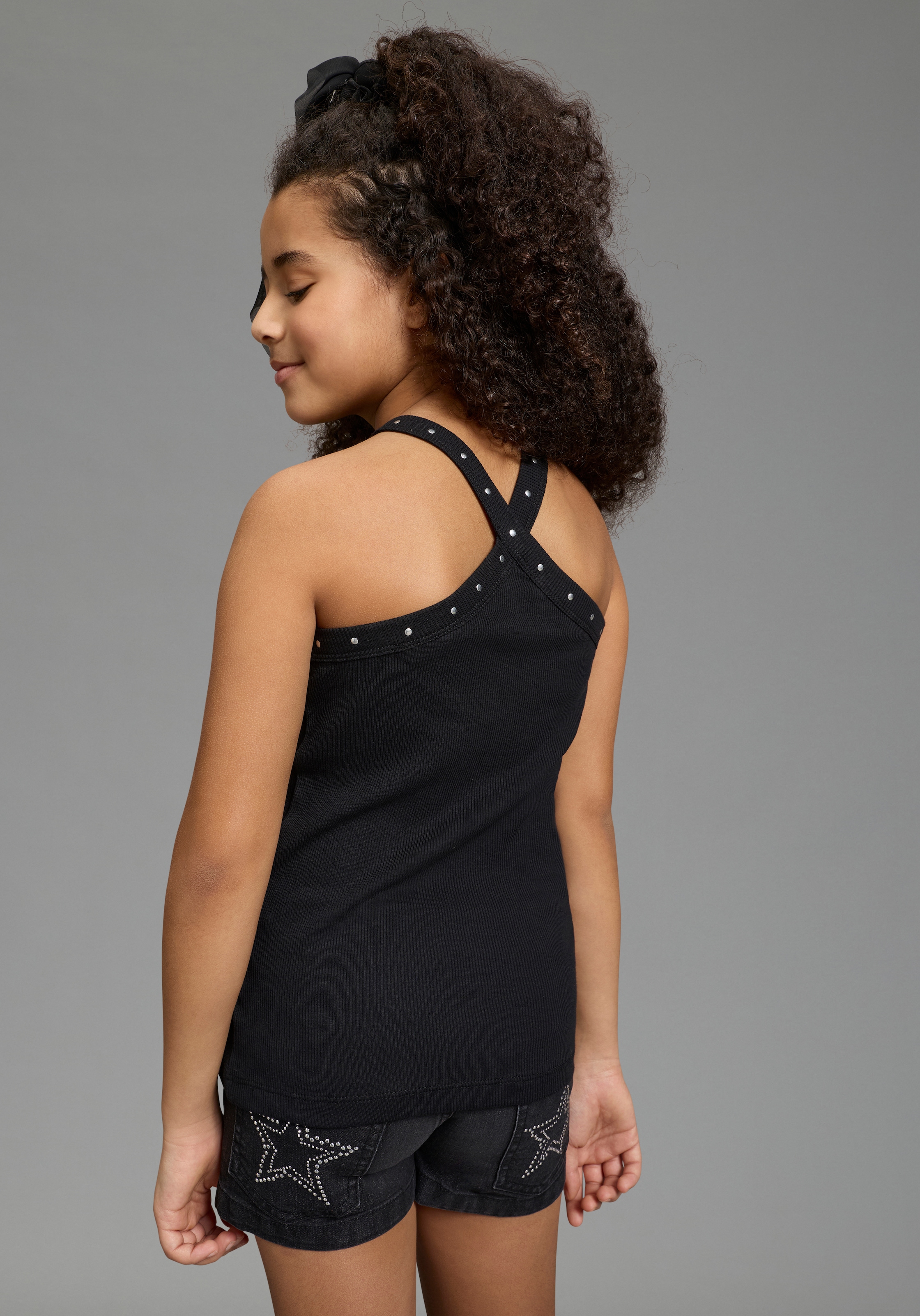 Bruno Banani T-Shirt »Trendiges Top mit Nieten für Mädchen« ärmellos, asymmetrischer Ausschnitt, für Mädchen, aus Baumwolle