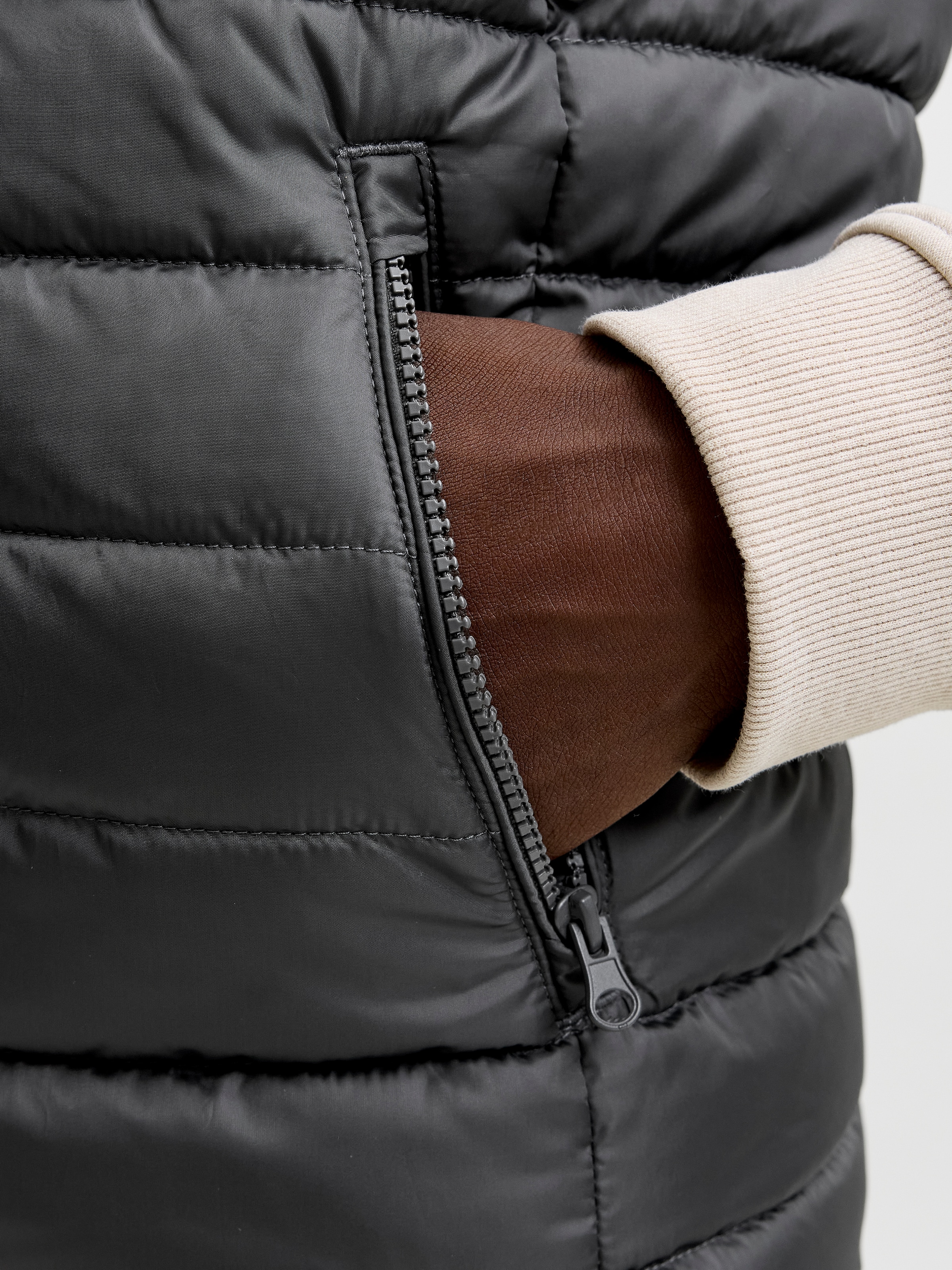 Jack & Jones Steppweste »JJELVIS LIGHT BODYWARMER COLLAR« Kunstfaser, regular fit