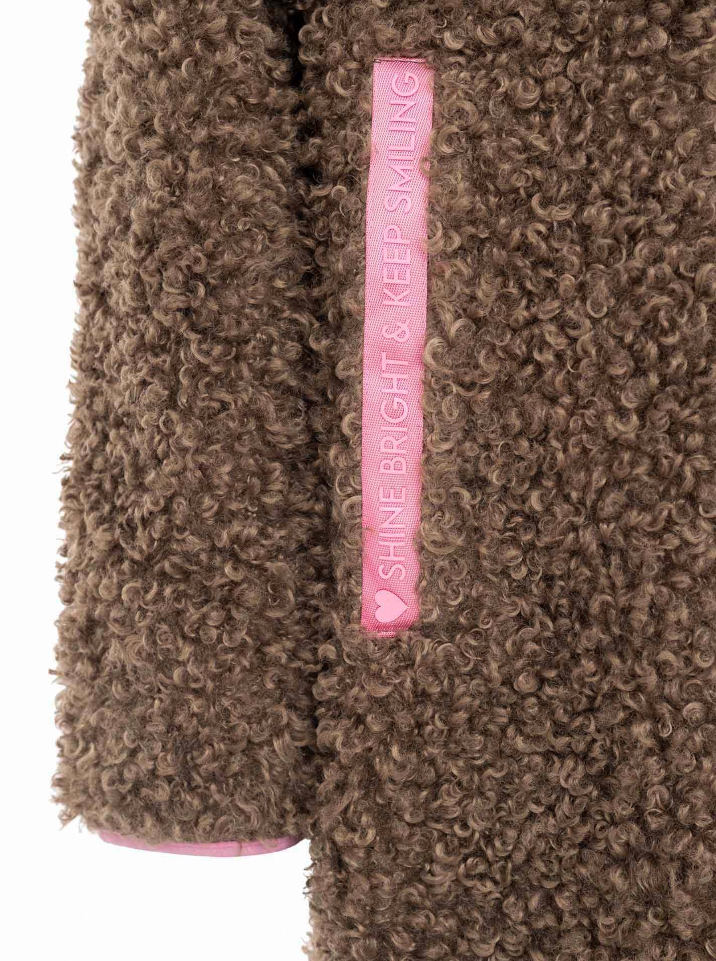 Zwillingsherz Manteau en imitation fourrure »„Happiness & Love“« Pièce tendance douillette, doublure intérieure avec motif cœur, 2 boutons
