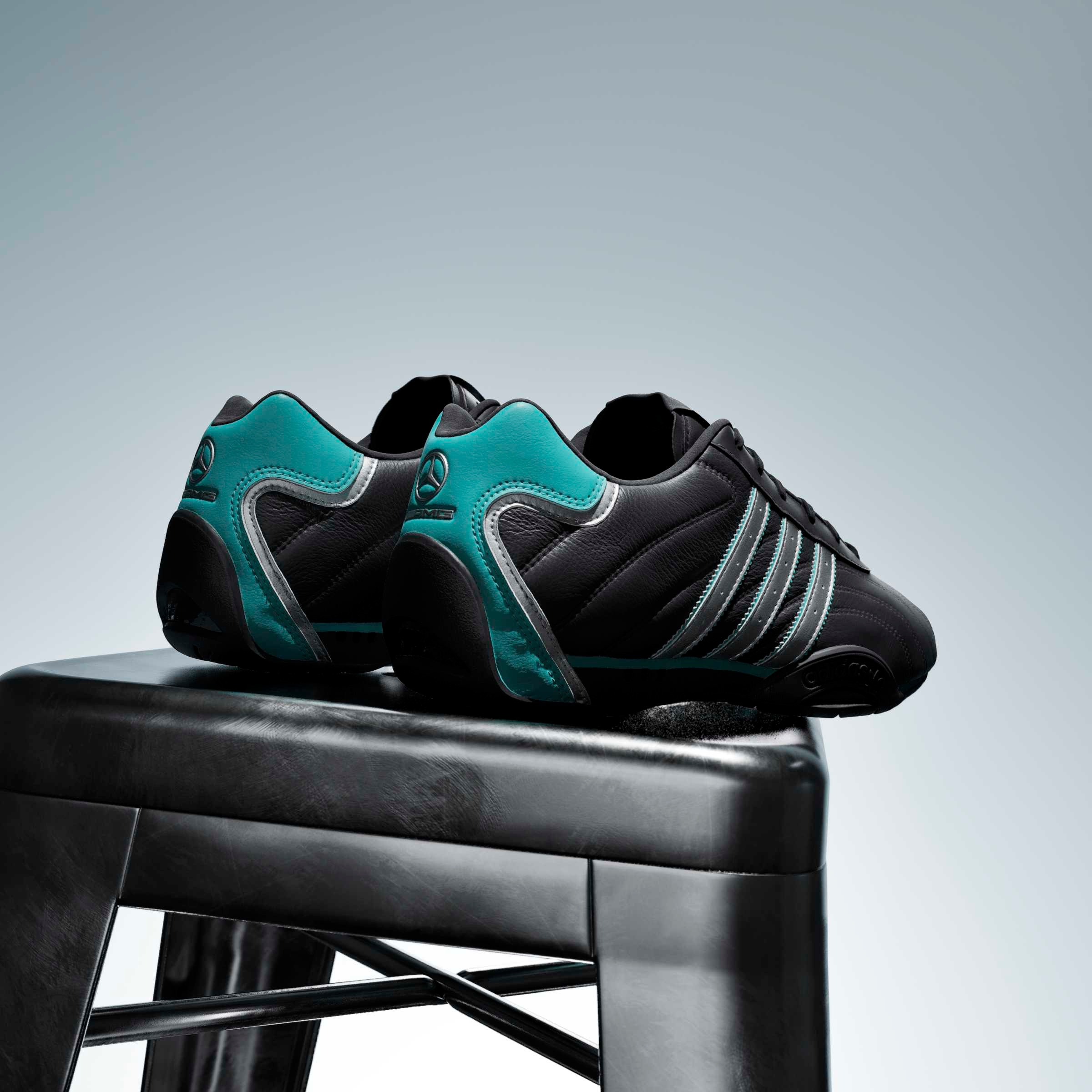 adidas Performance Sneakers »ADIRACER LO MERCEDES AMG PETRONAS F1 TEAM«